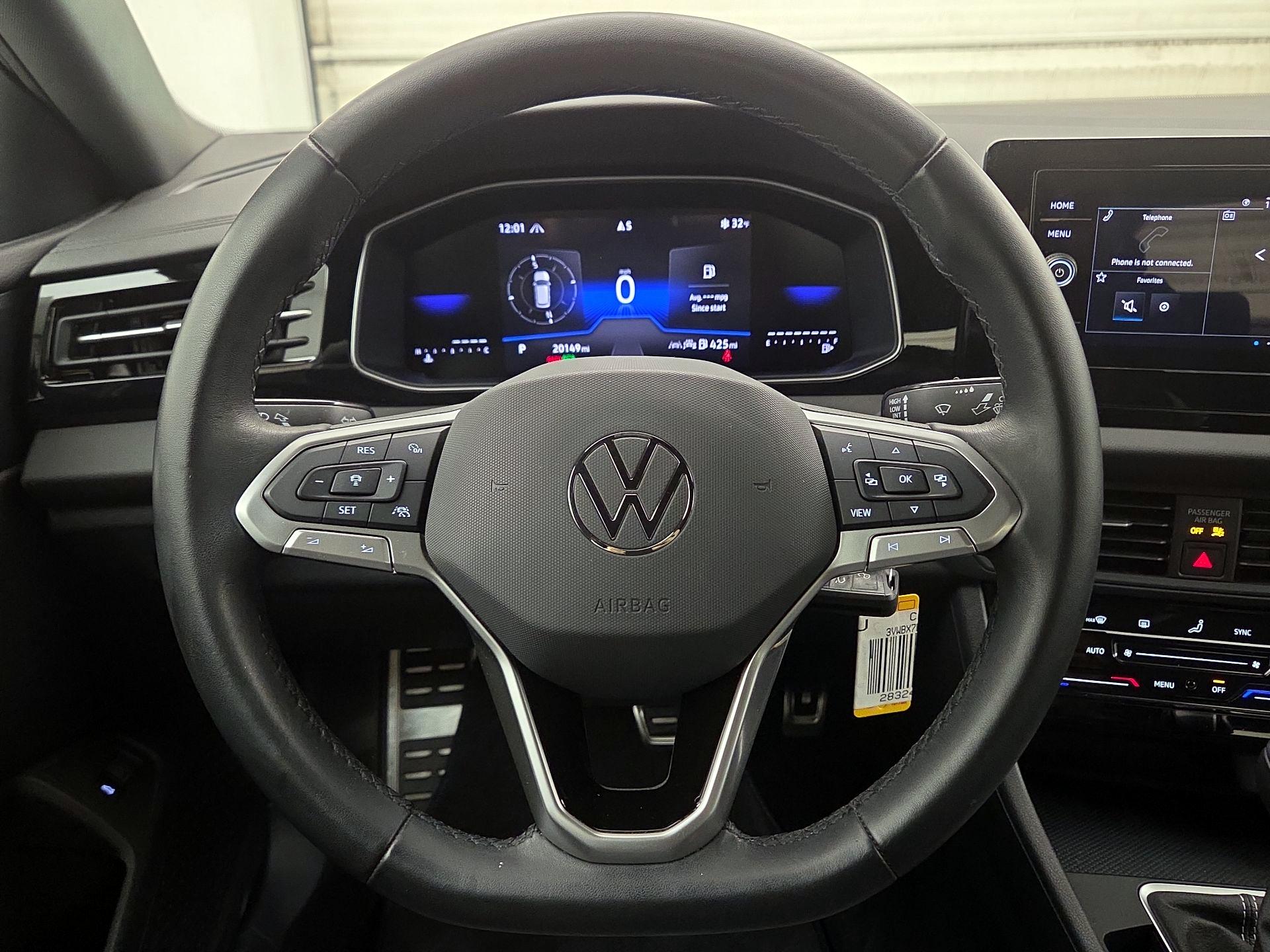 Thumbnail: 2025 Volkswagen Jetta - 10