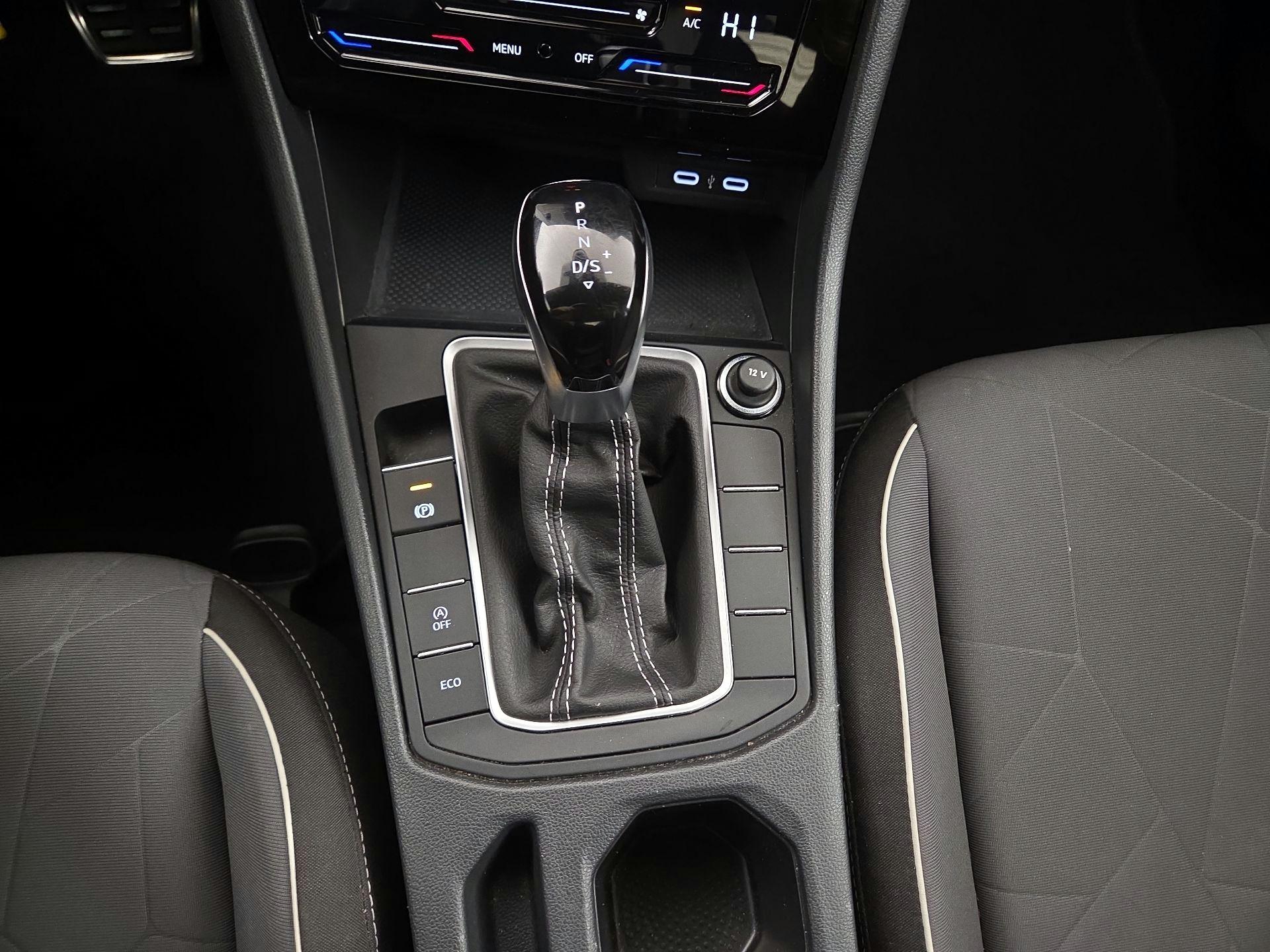 Thumbnail: 2025 Volkswagen Jetta - 17