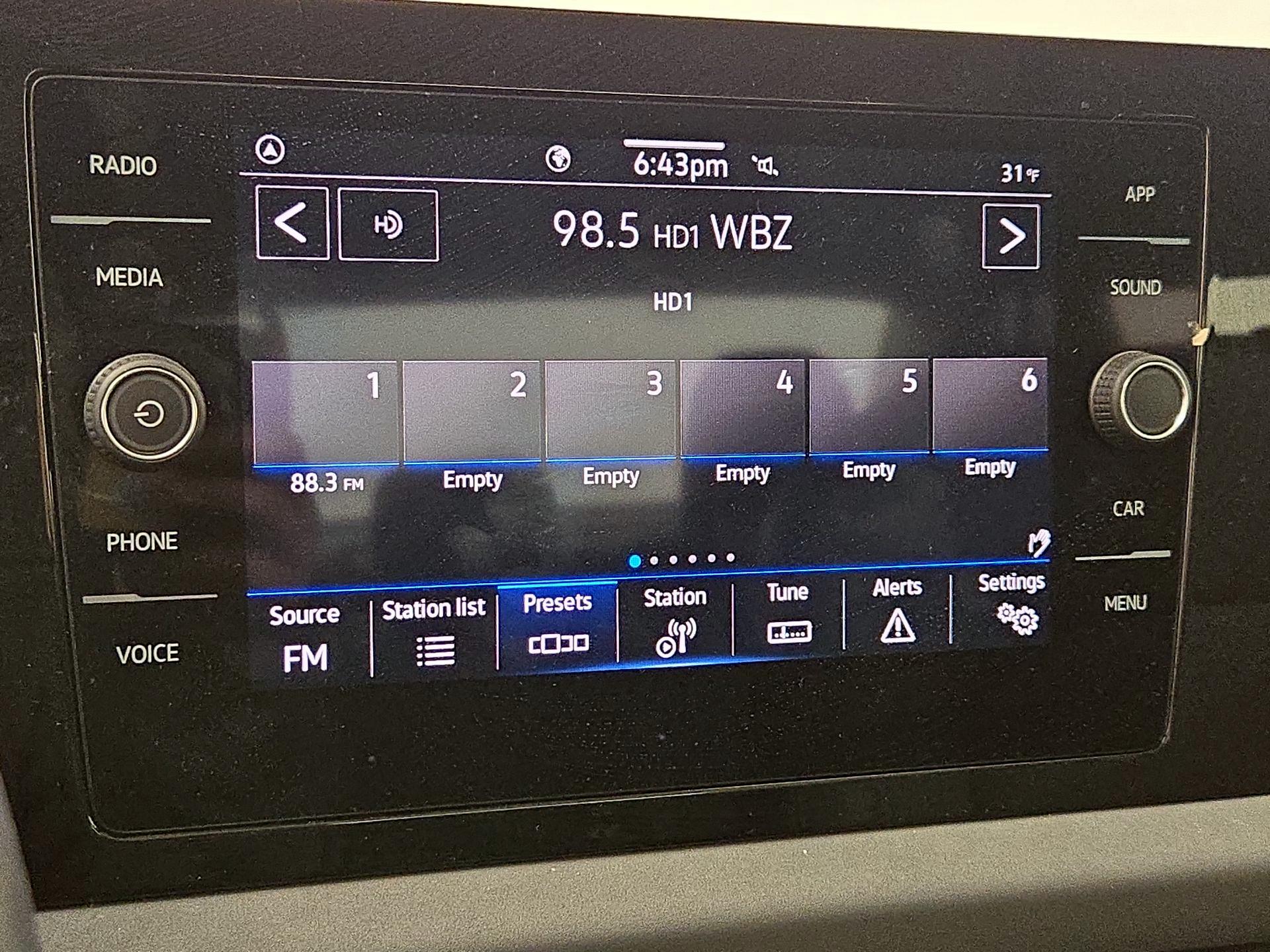 Thumbnail: 2025 Volkswagen Jetta - 15