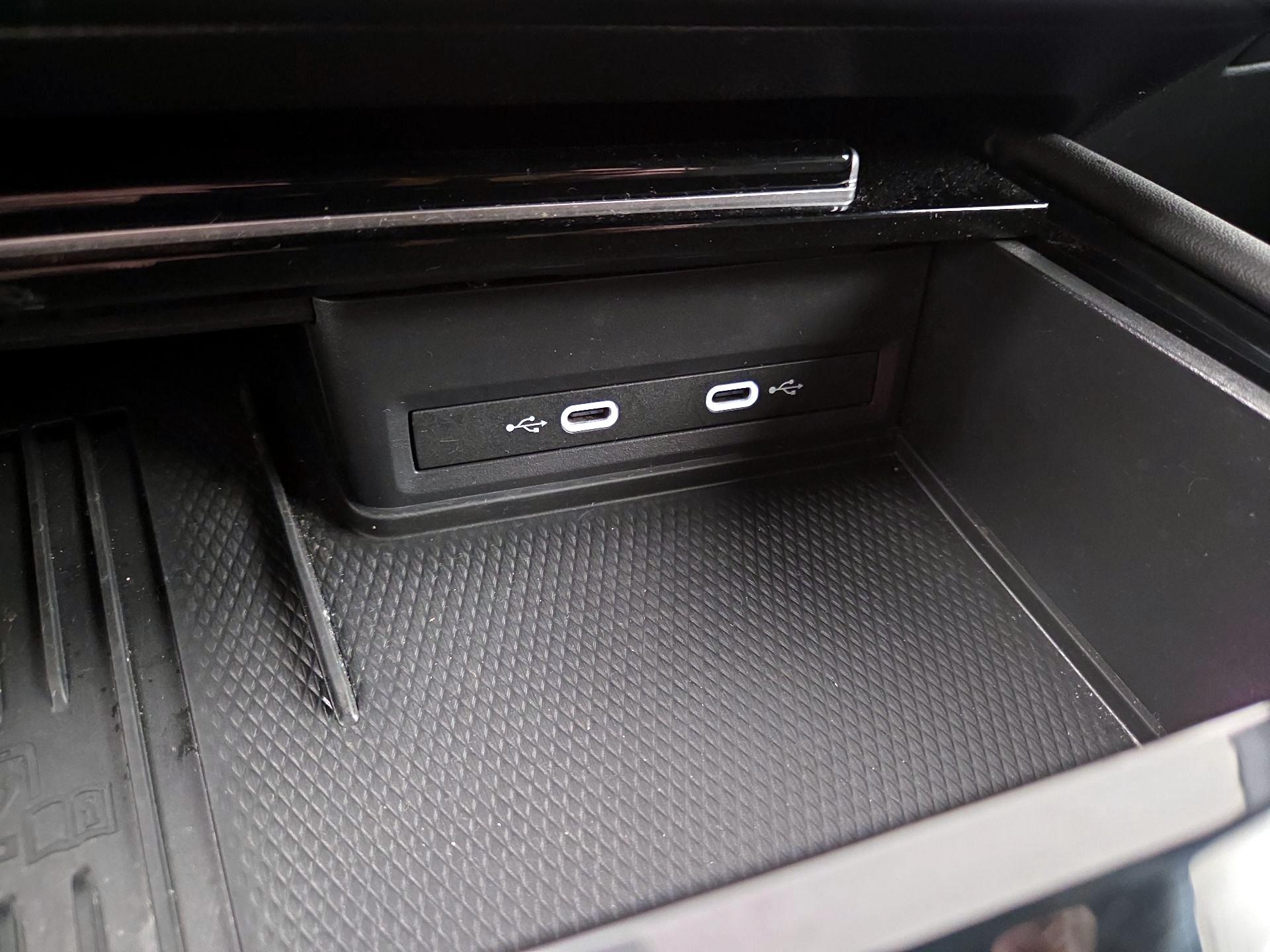 Thumbnail: 2025 Volkswagen Atlas - 18