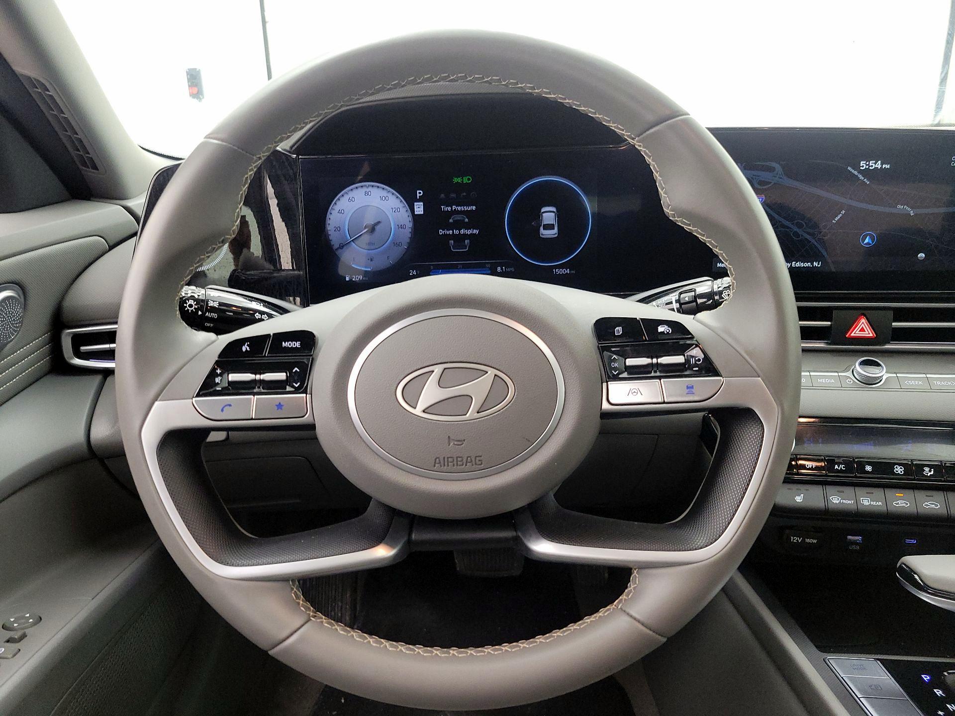 Thumbnail: 2025 Hyundai Elantra - 10