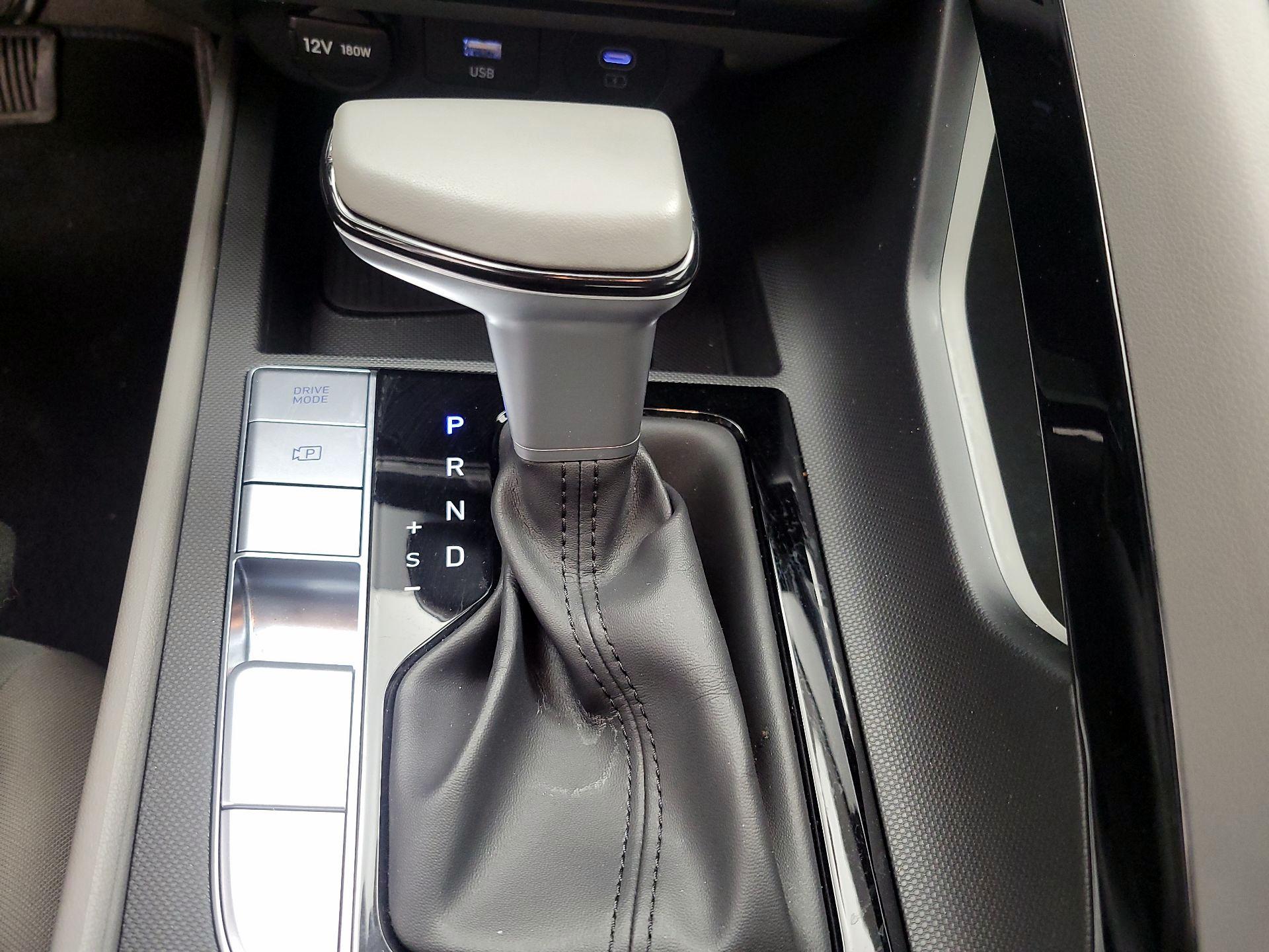 Thumbnail: 2025 Hyundai Elantra - 18