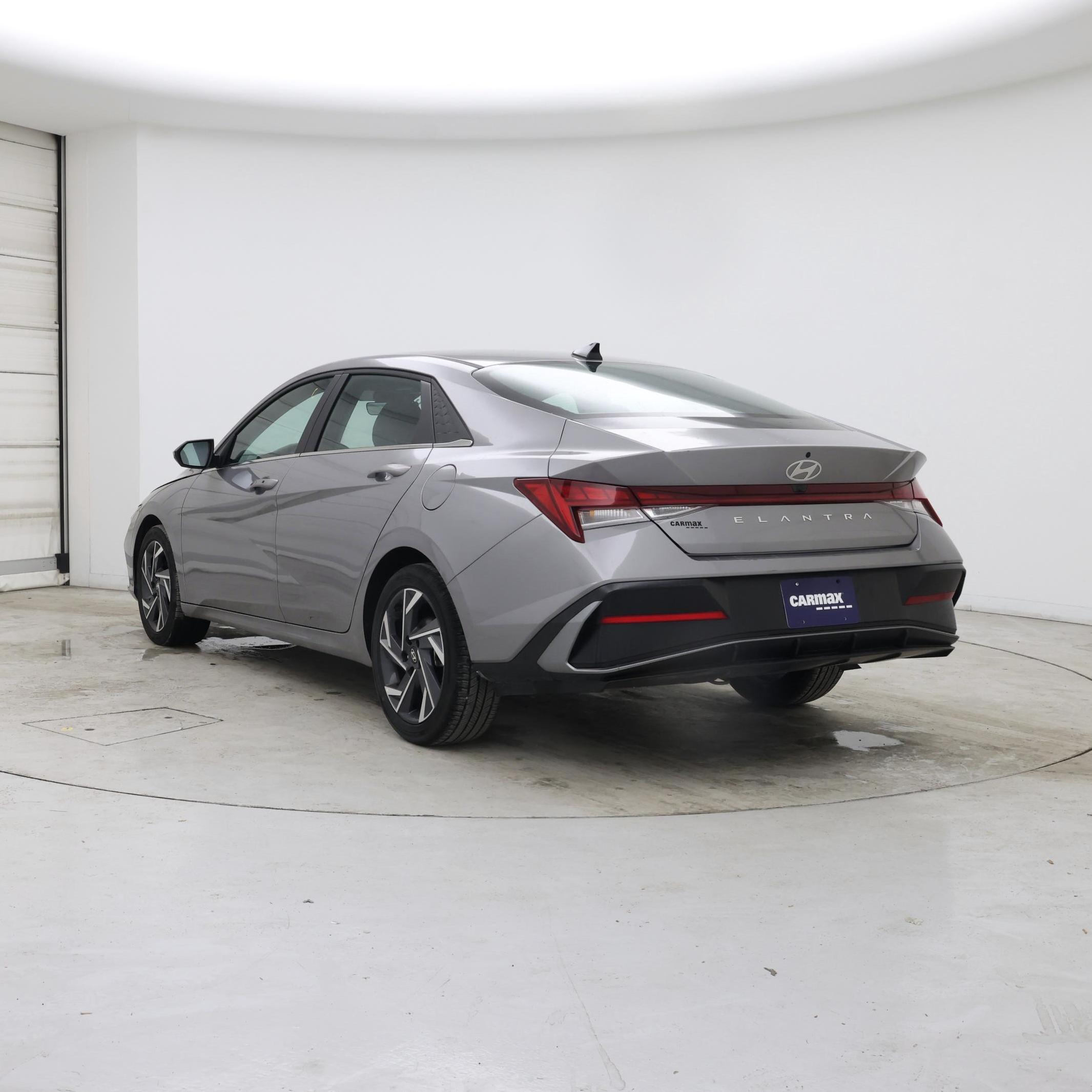 Thumbnail: 2025 Hyundai Elantra - 2