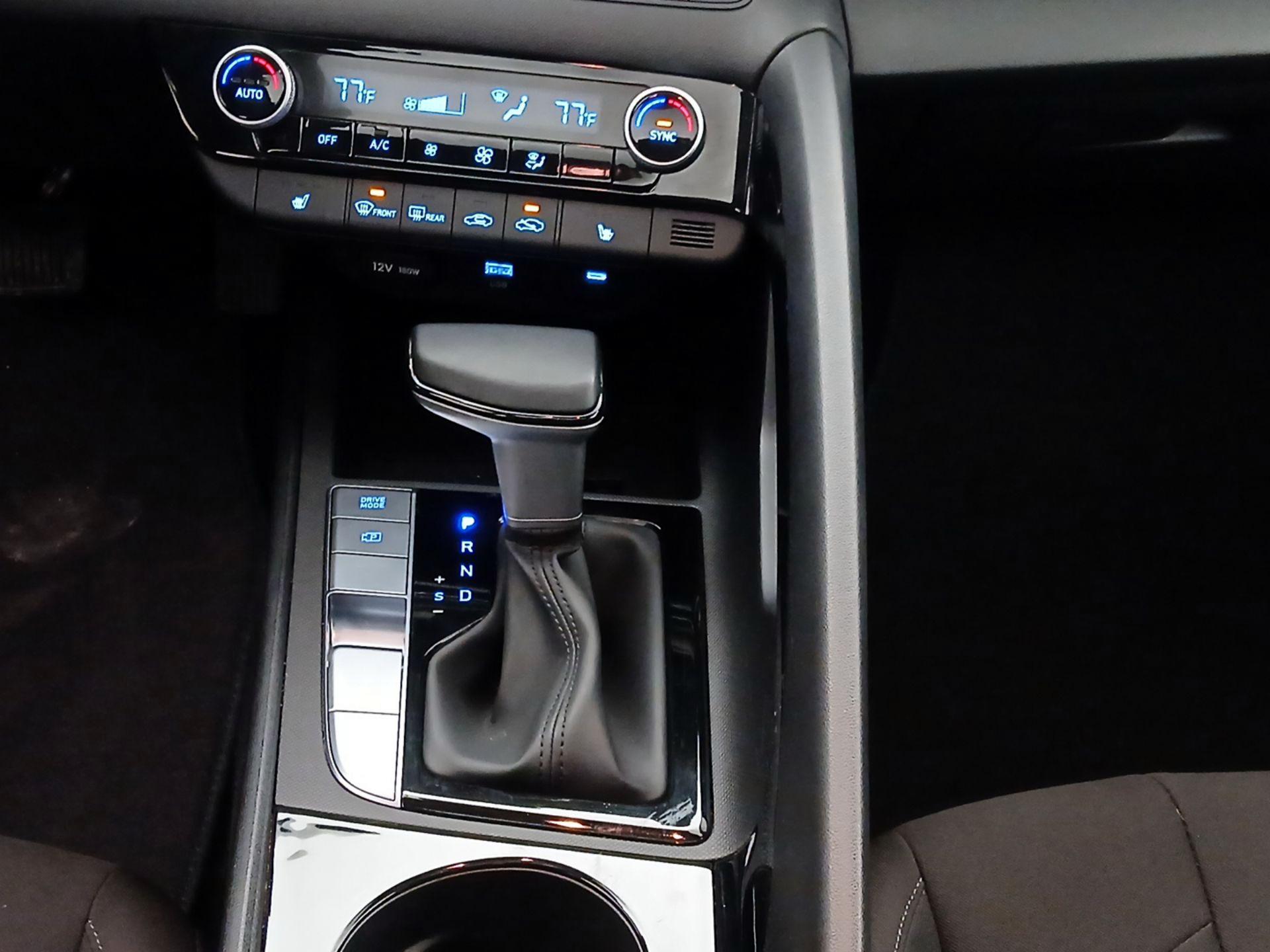 Thumbnail: 2025 Hyundai Elantra - 18