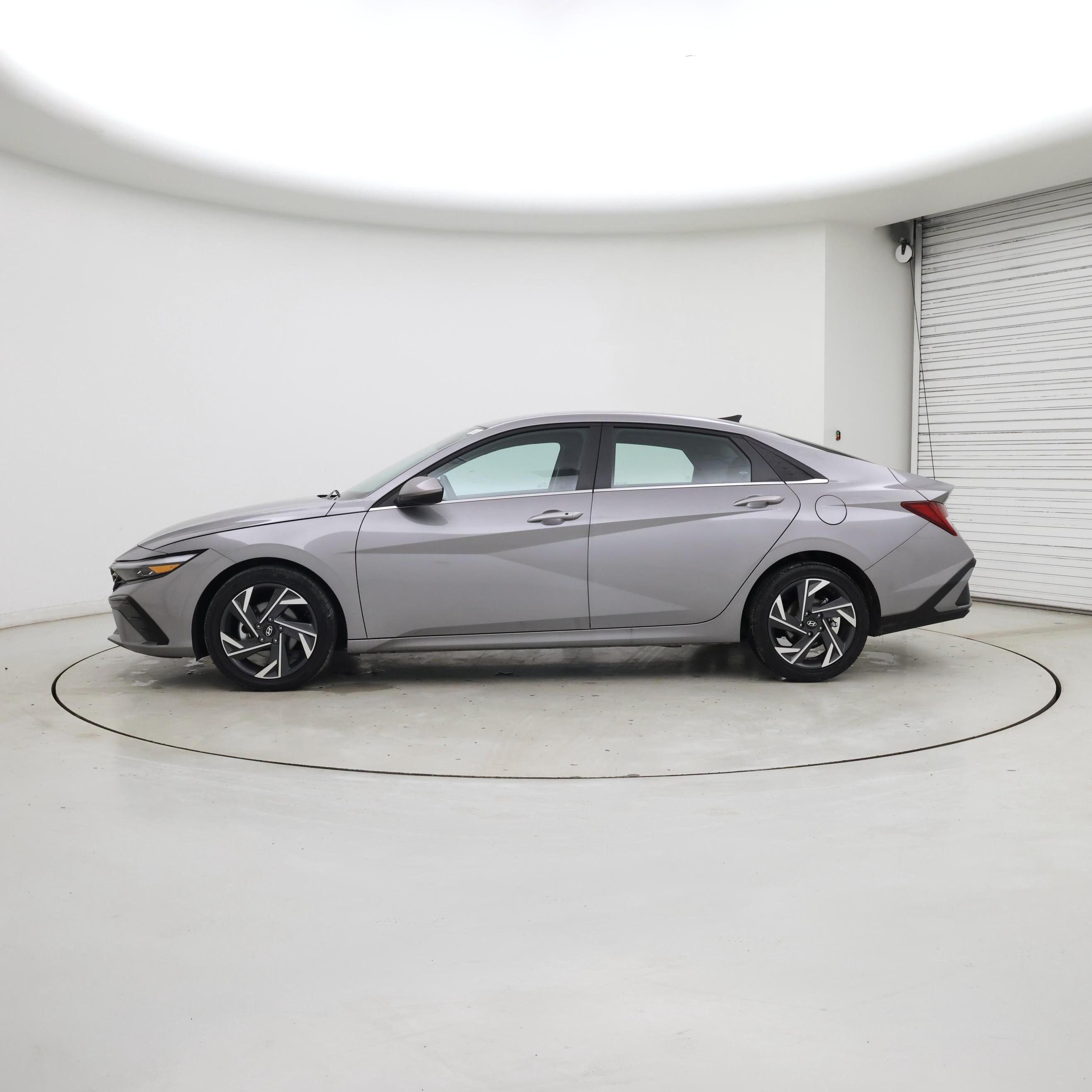 Thumbnail: 2025 Hyundai Elantra - 3