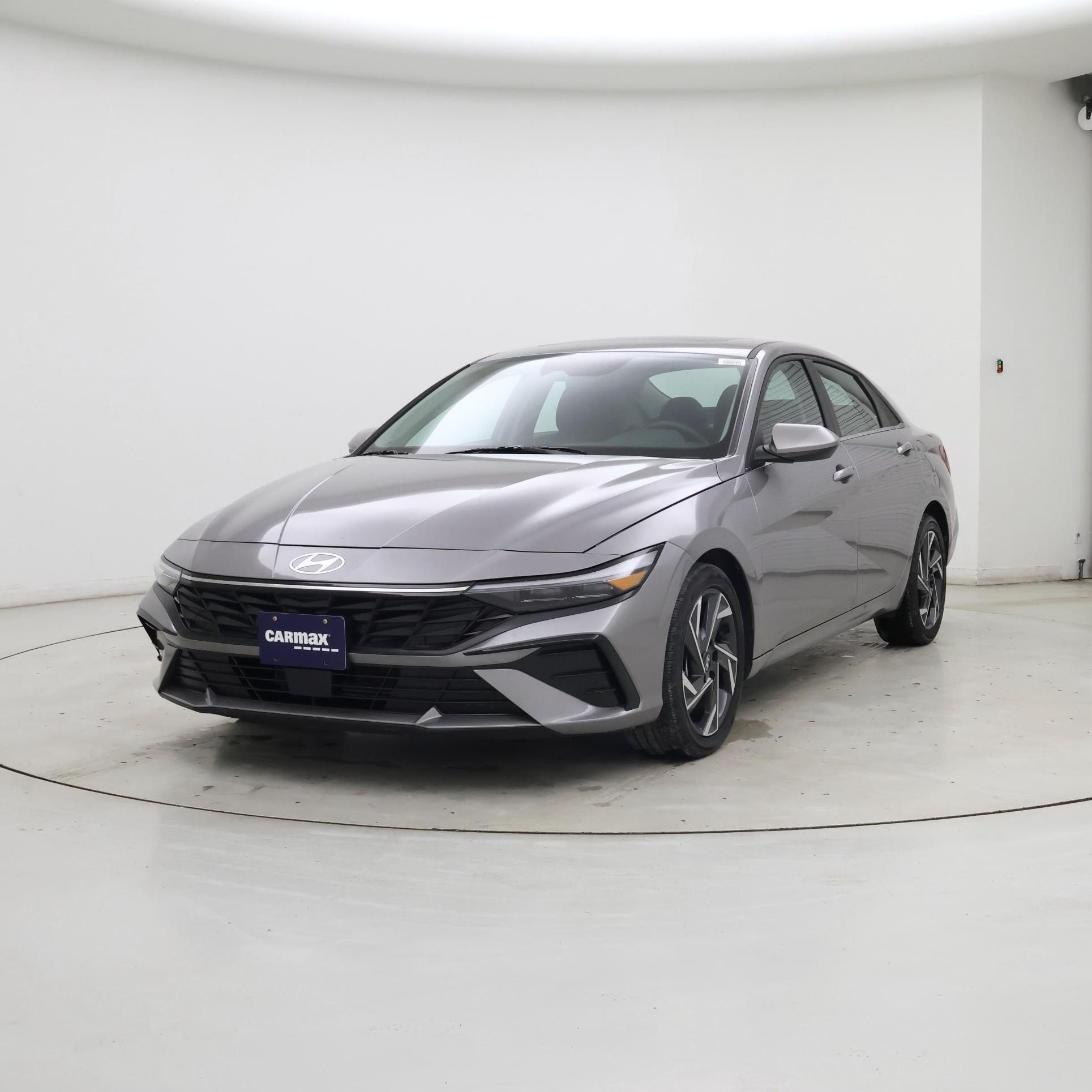 Thumbnail: 2025 Hyundai Elantra - 4