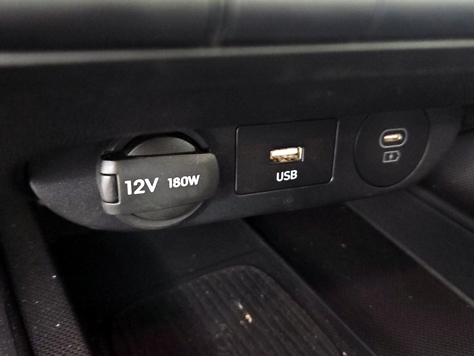 Thumbnail: 2025 Hyundai Elantra - 19