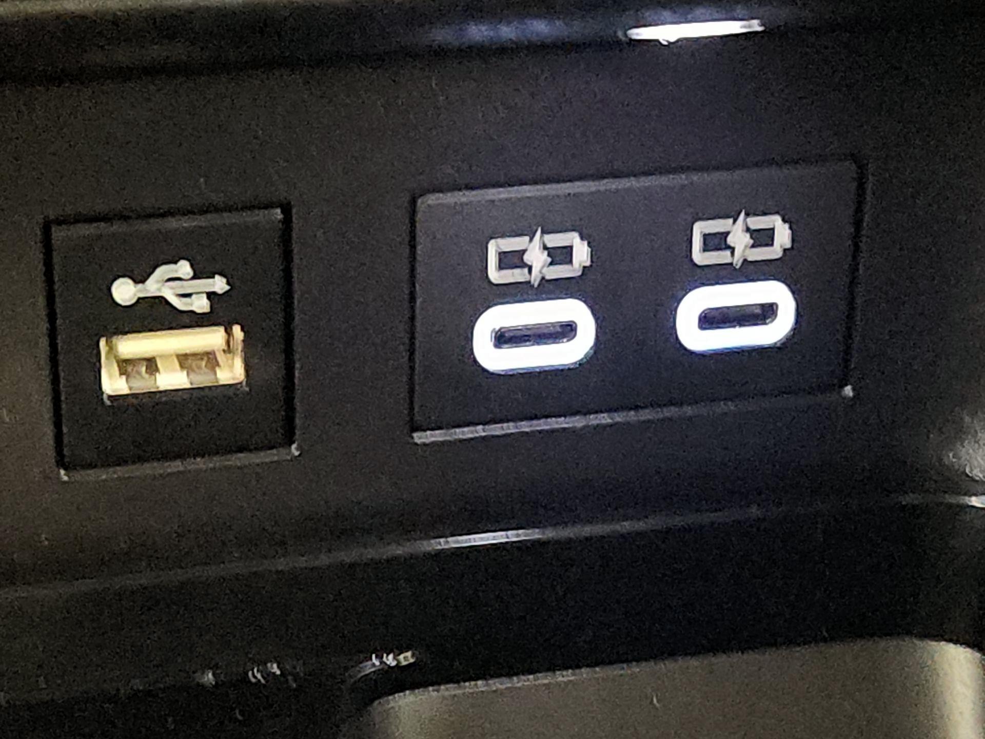 Thumbnail: 2025 Toyota Camry - 19