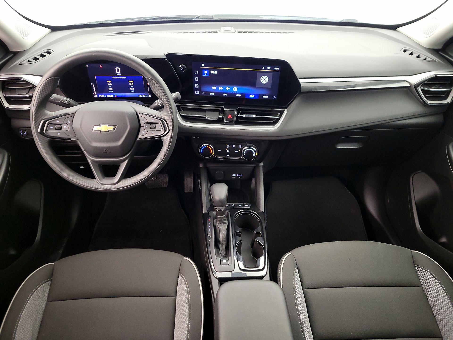 Thumbnail: 2025 Chevrolet TrailBlazer - 9