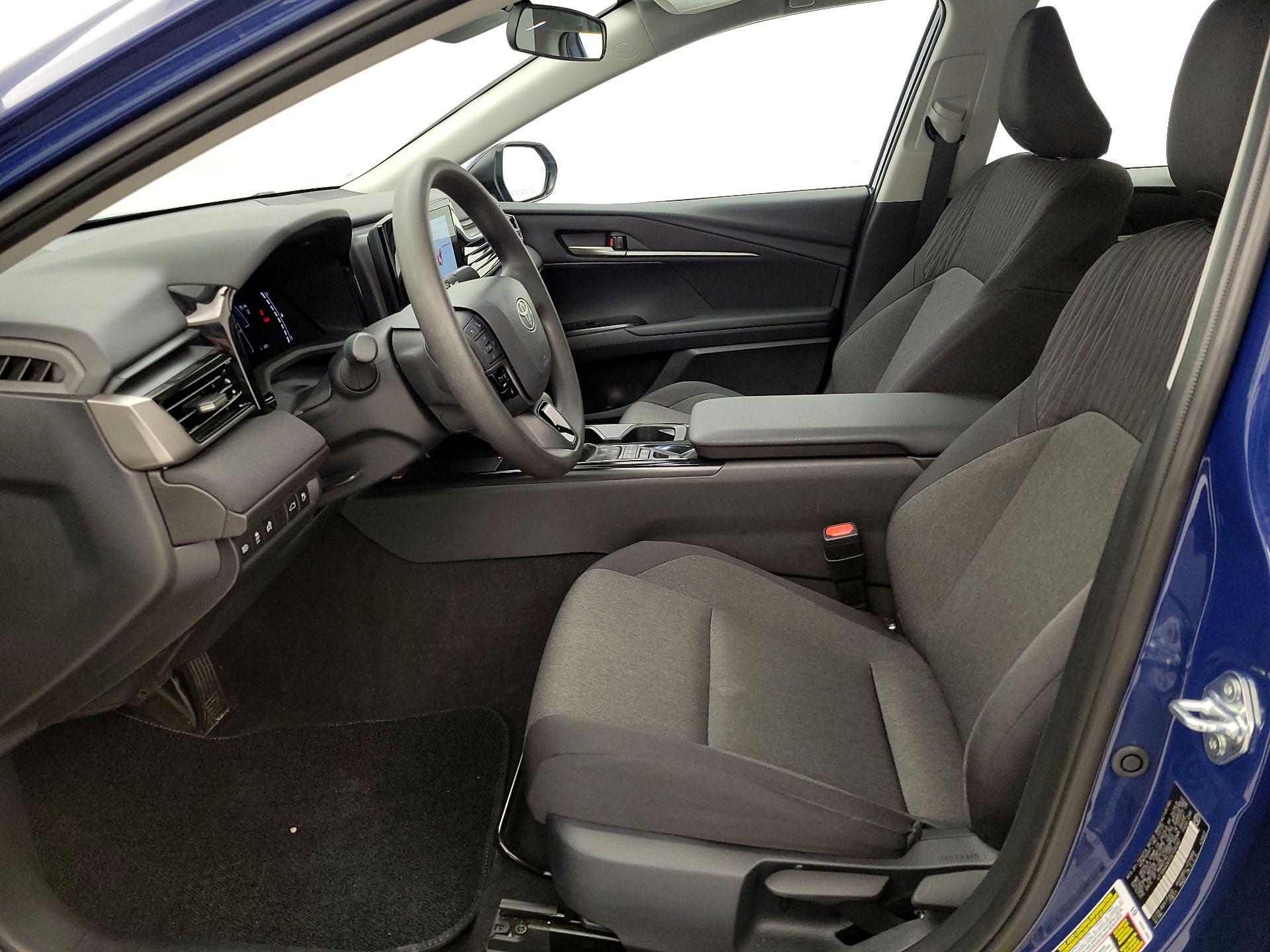 Thumbnail: 2025 Toyota Camry - 11