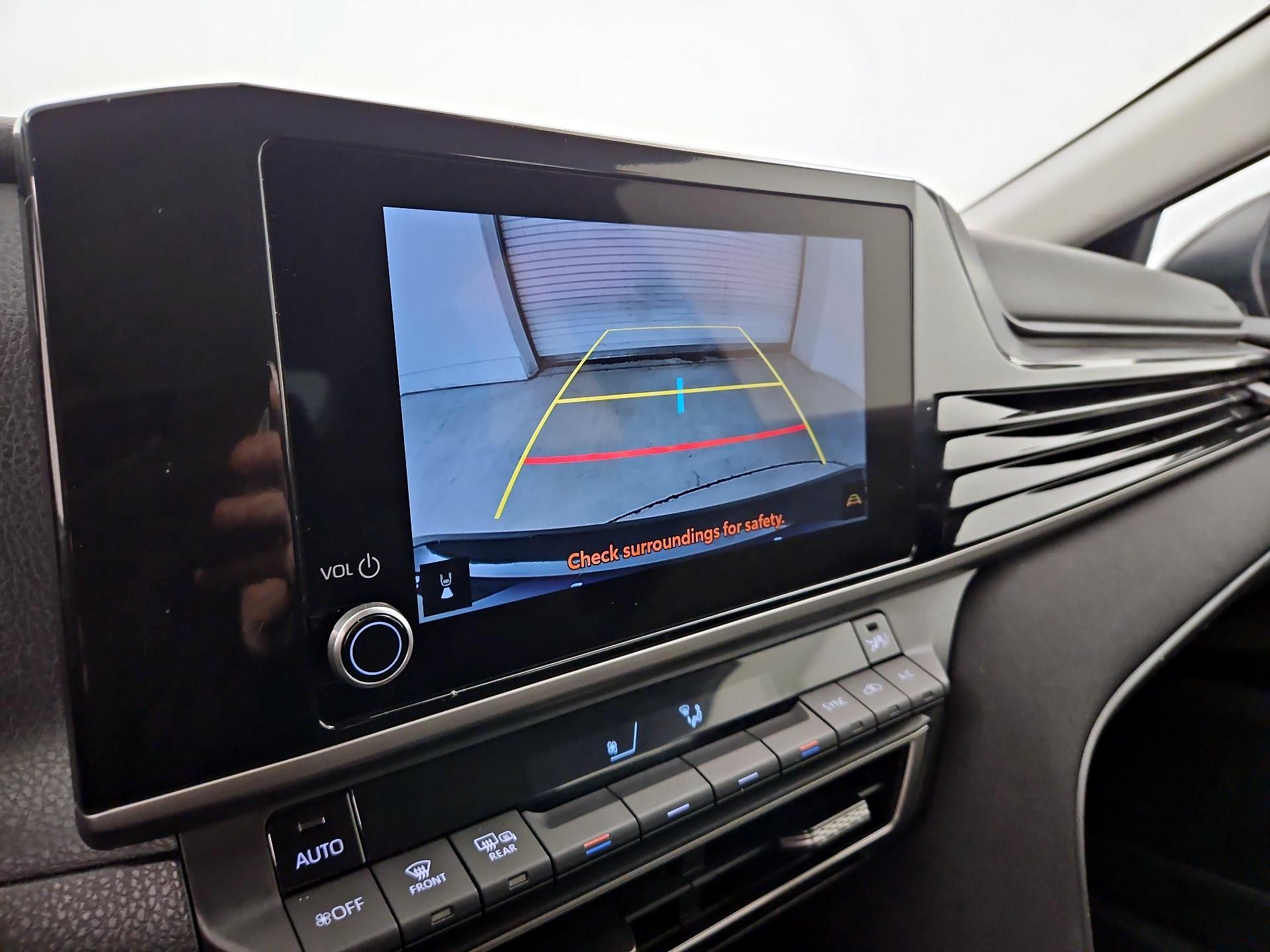 Thumbnail: 2025 Toyota Camry - 14