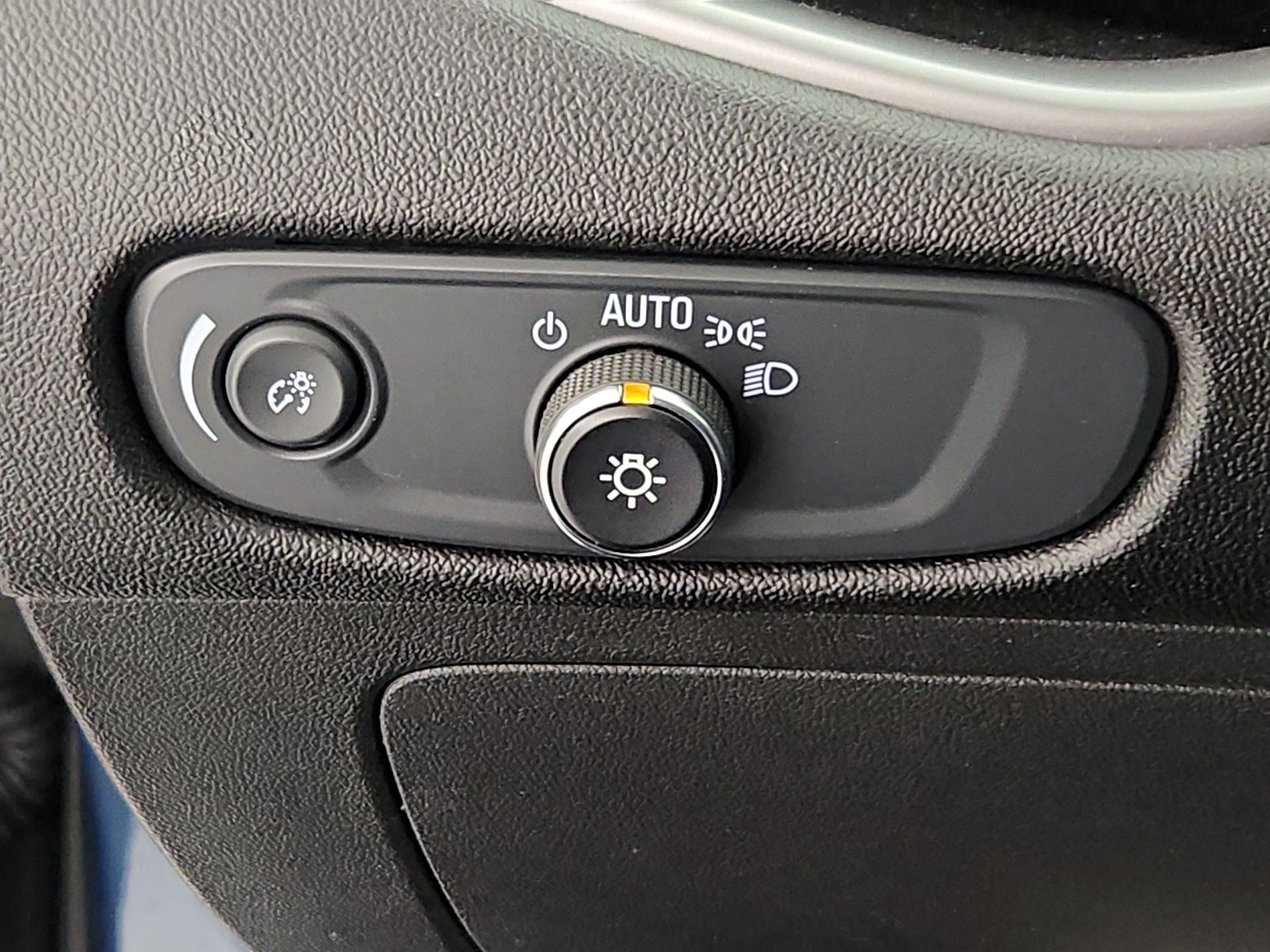 Thumbnail: 2024 Chevrolet Malibu - 13