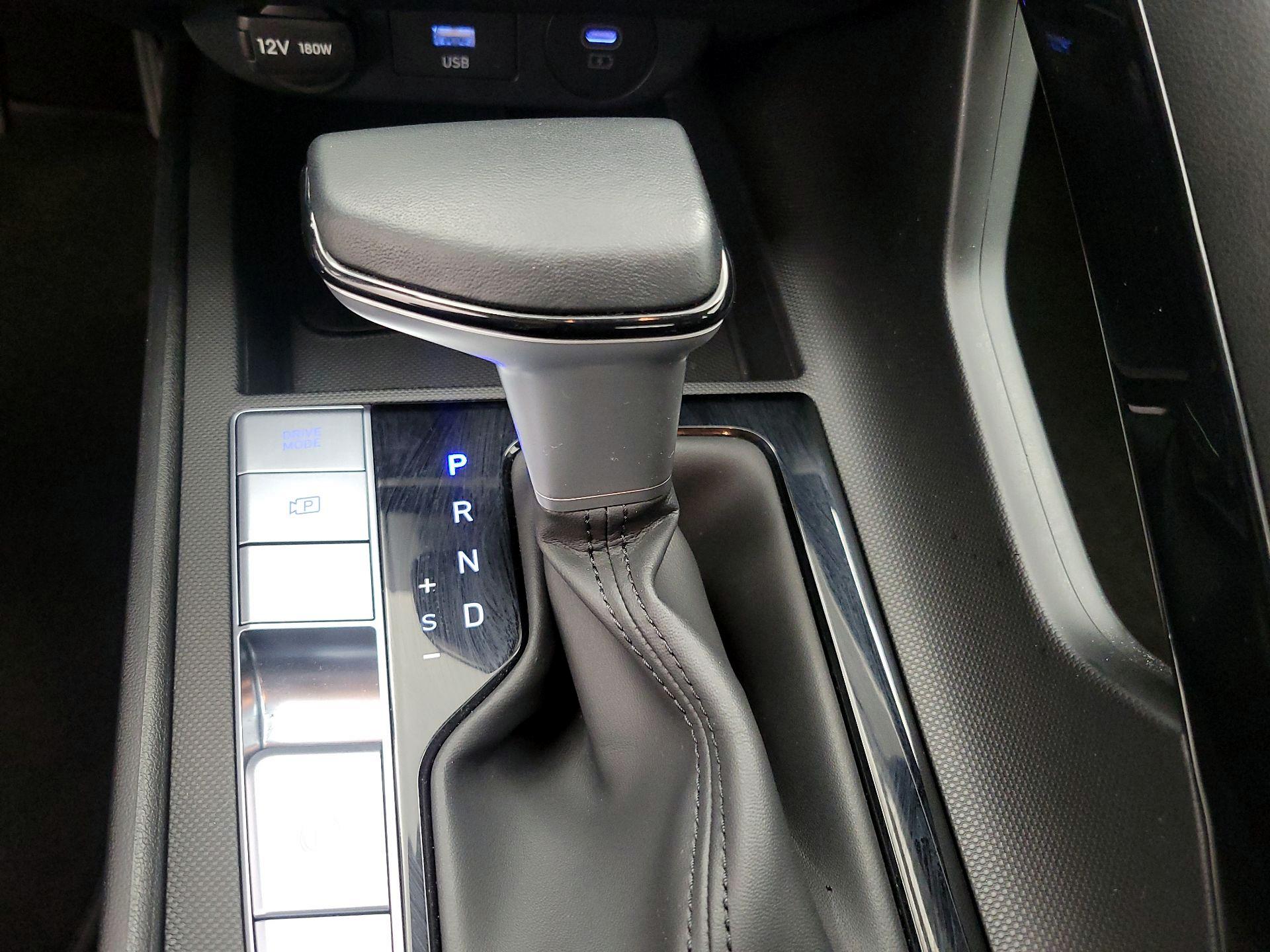 Thumbnail: 2025 Hyundai Elantra - 18