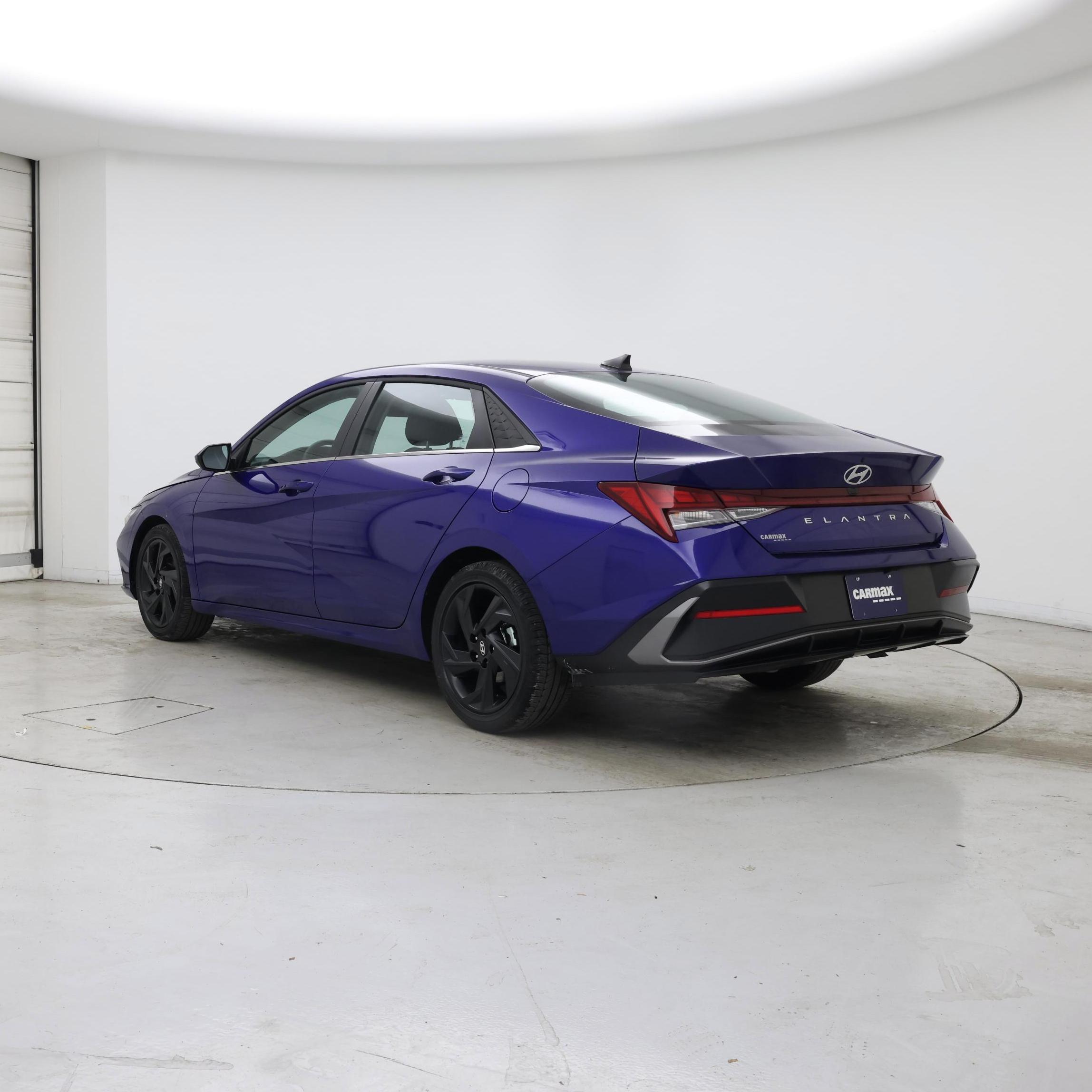 Thumbnail: 2025 Hyundai Elantra - 2