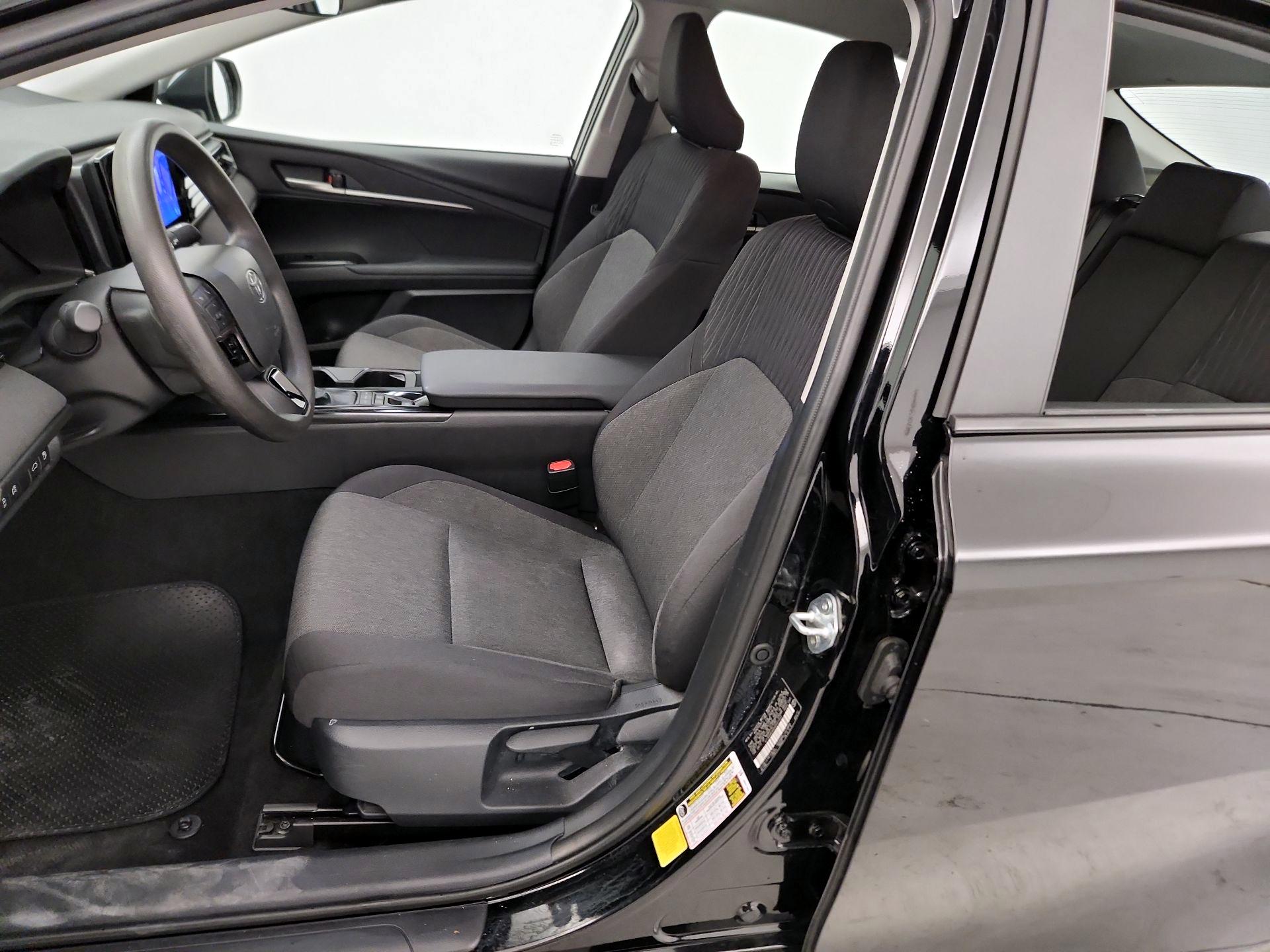 Thumbnail: 2025 Toyota Camry - 11