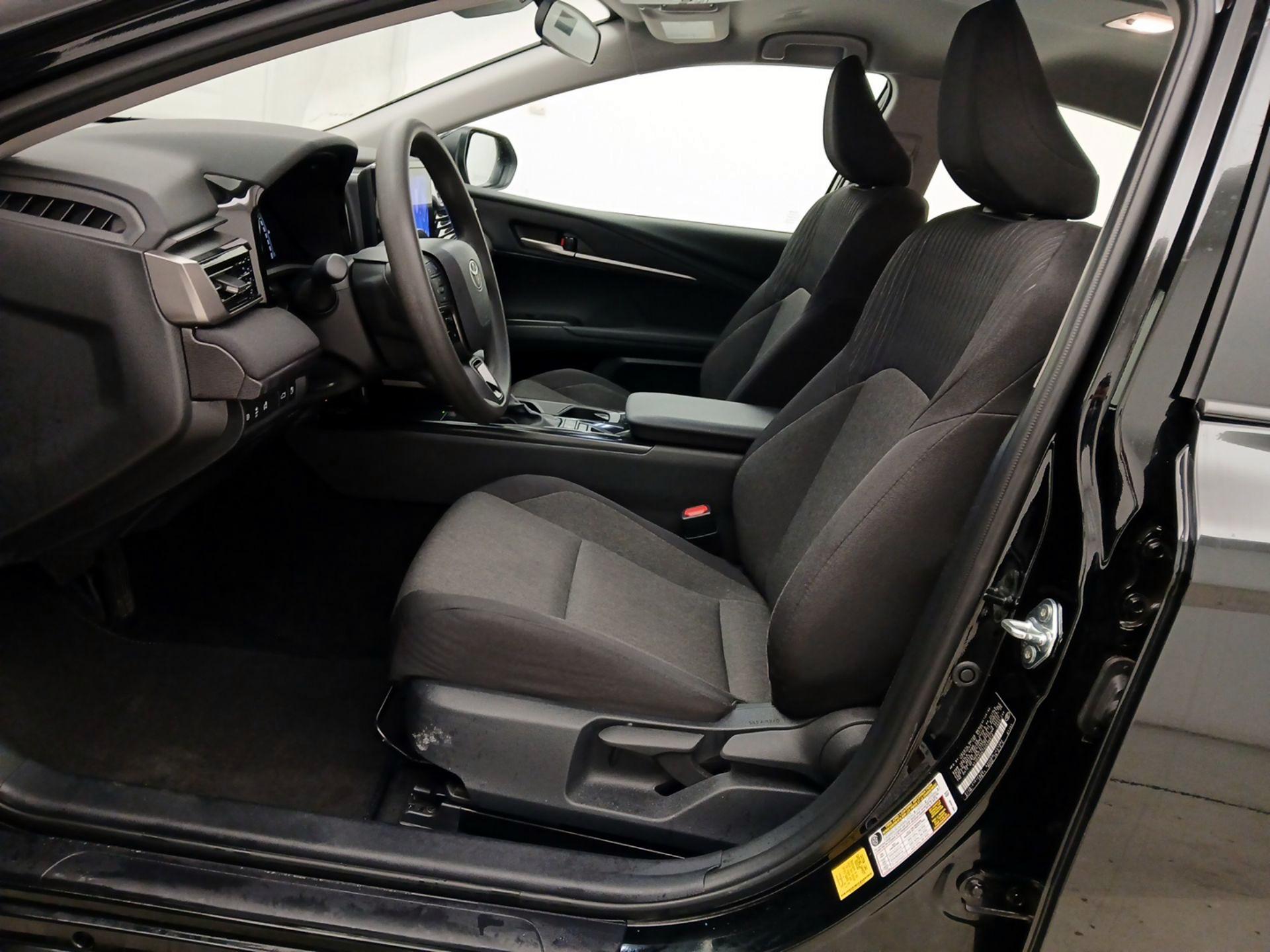 Thumbnail: 2025 Toyota Camry - 11