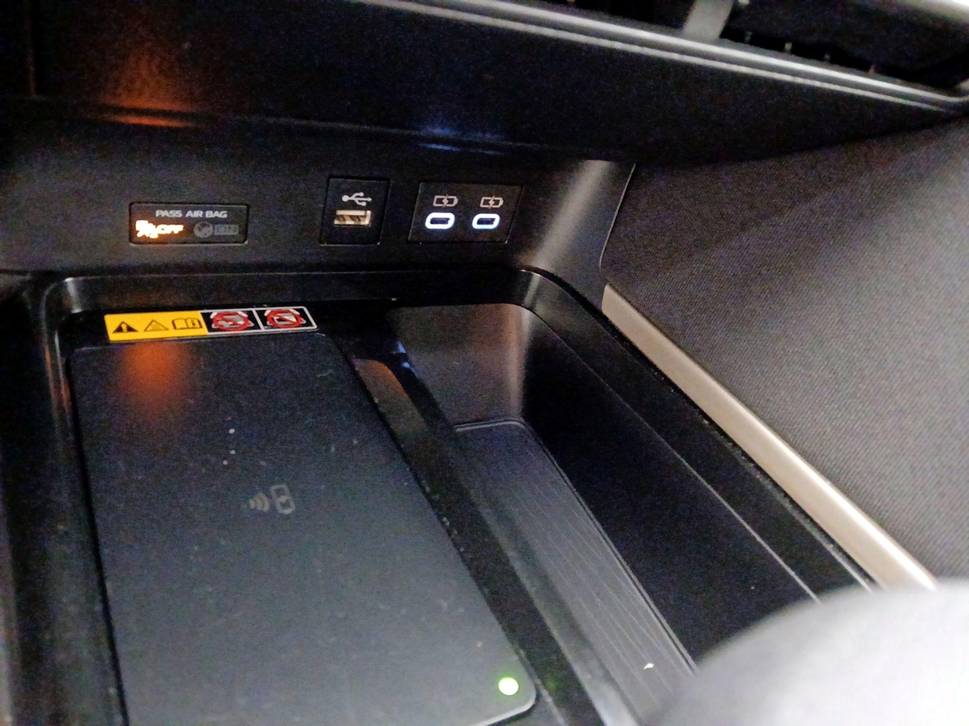 Thumbnail: 2025 Toyota Camry - 18