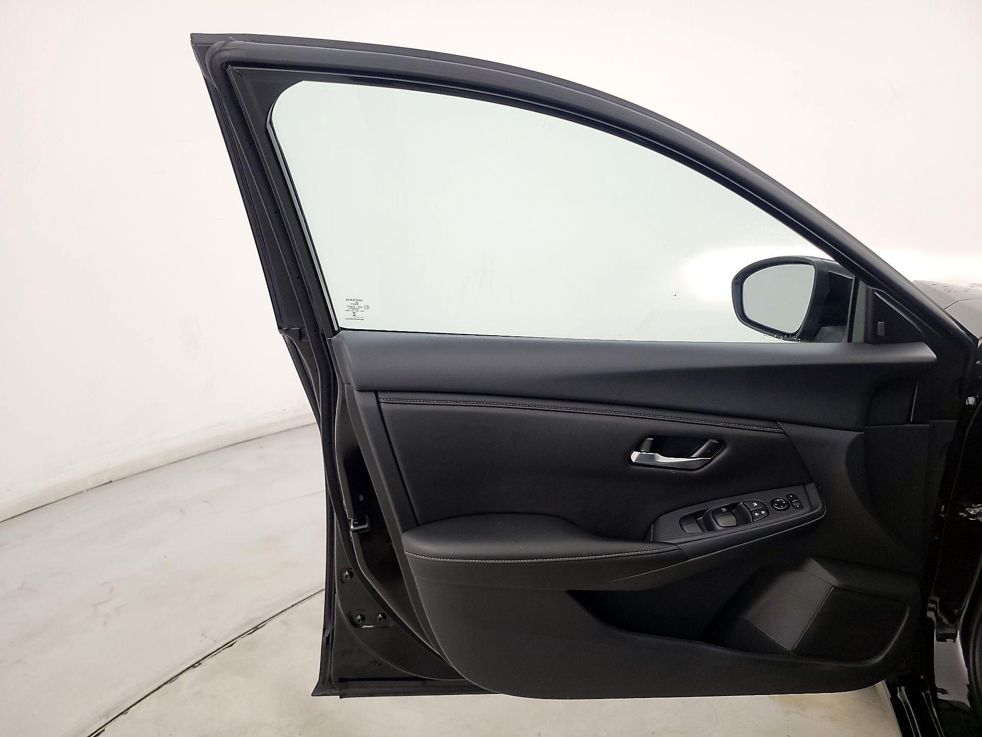 Thumbnail: 2025 Nissan Sentra - 12