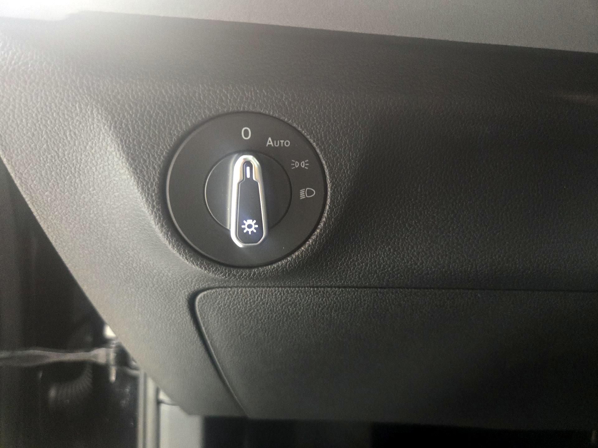 Thumbnail: 2025 Volkswagen Jetta - 13