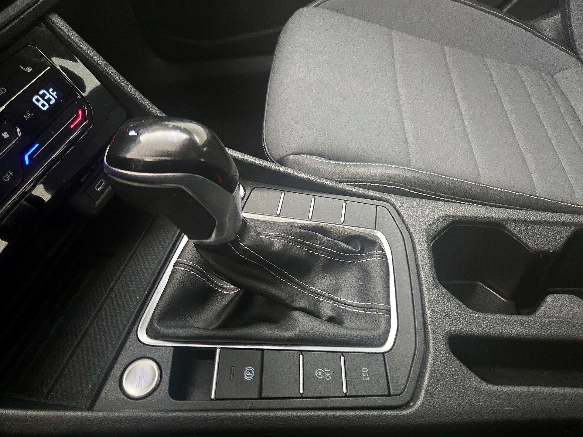 Thumbnail: 2025 Volkswagen Jetta - 17