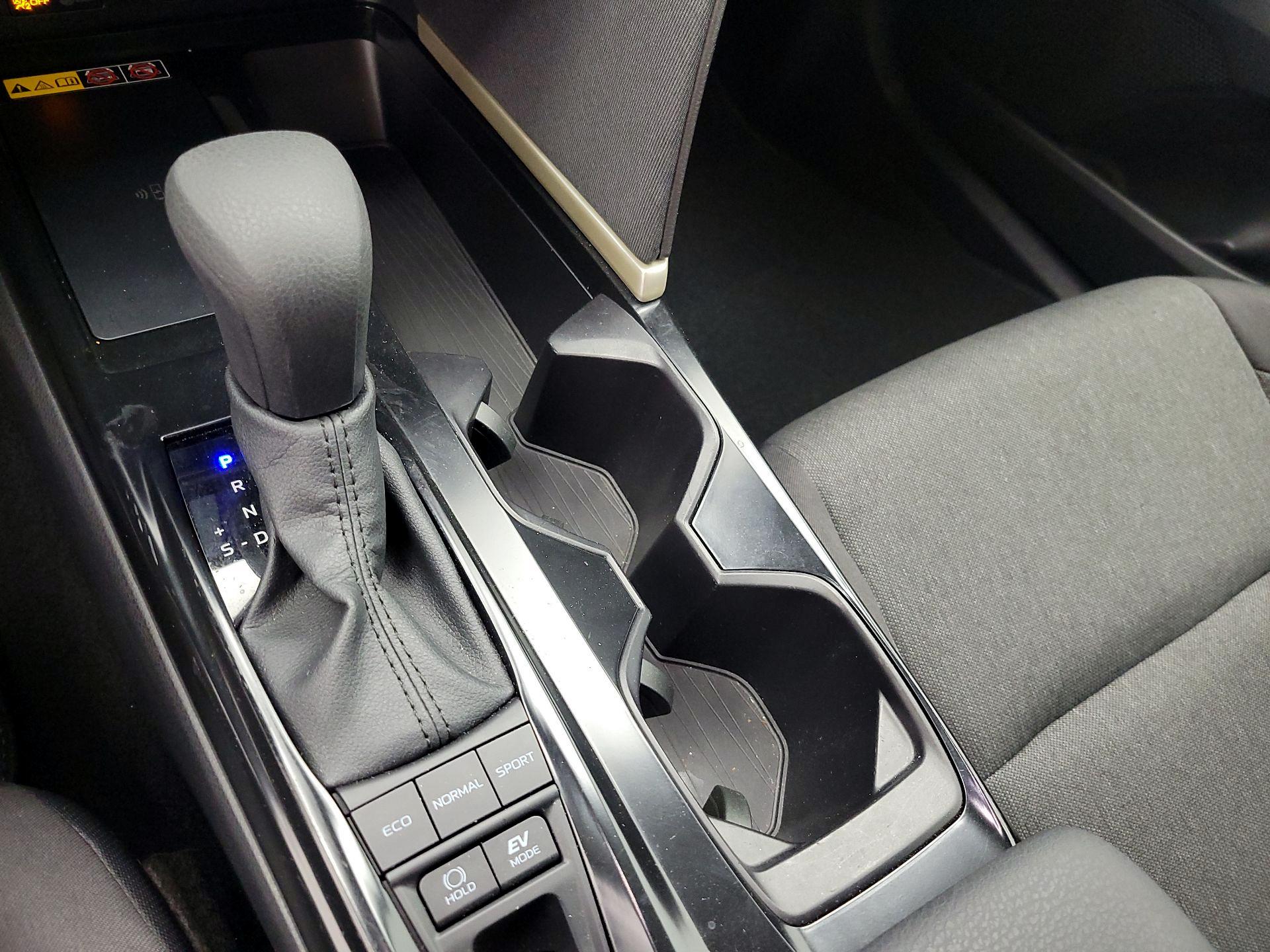 Thumbnail: 2025 Toyota Camry - 17