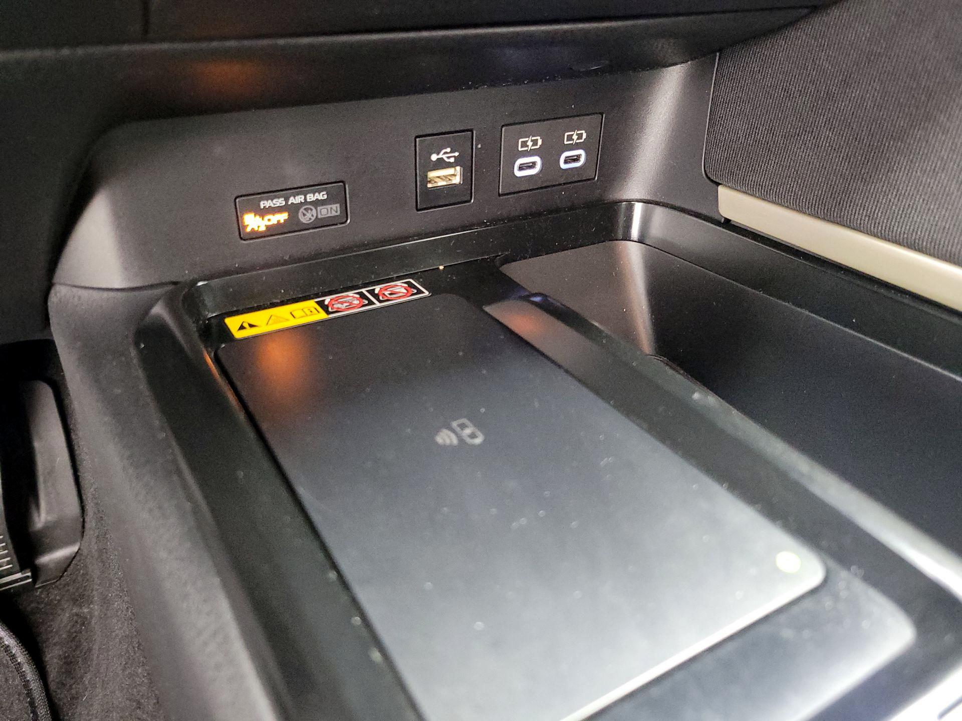 Thumbnail: 2025 Toyota Camry - 18