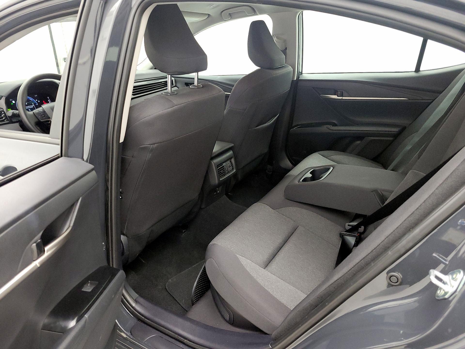 Thumbnail: 2025 Toyota Camry - 19