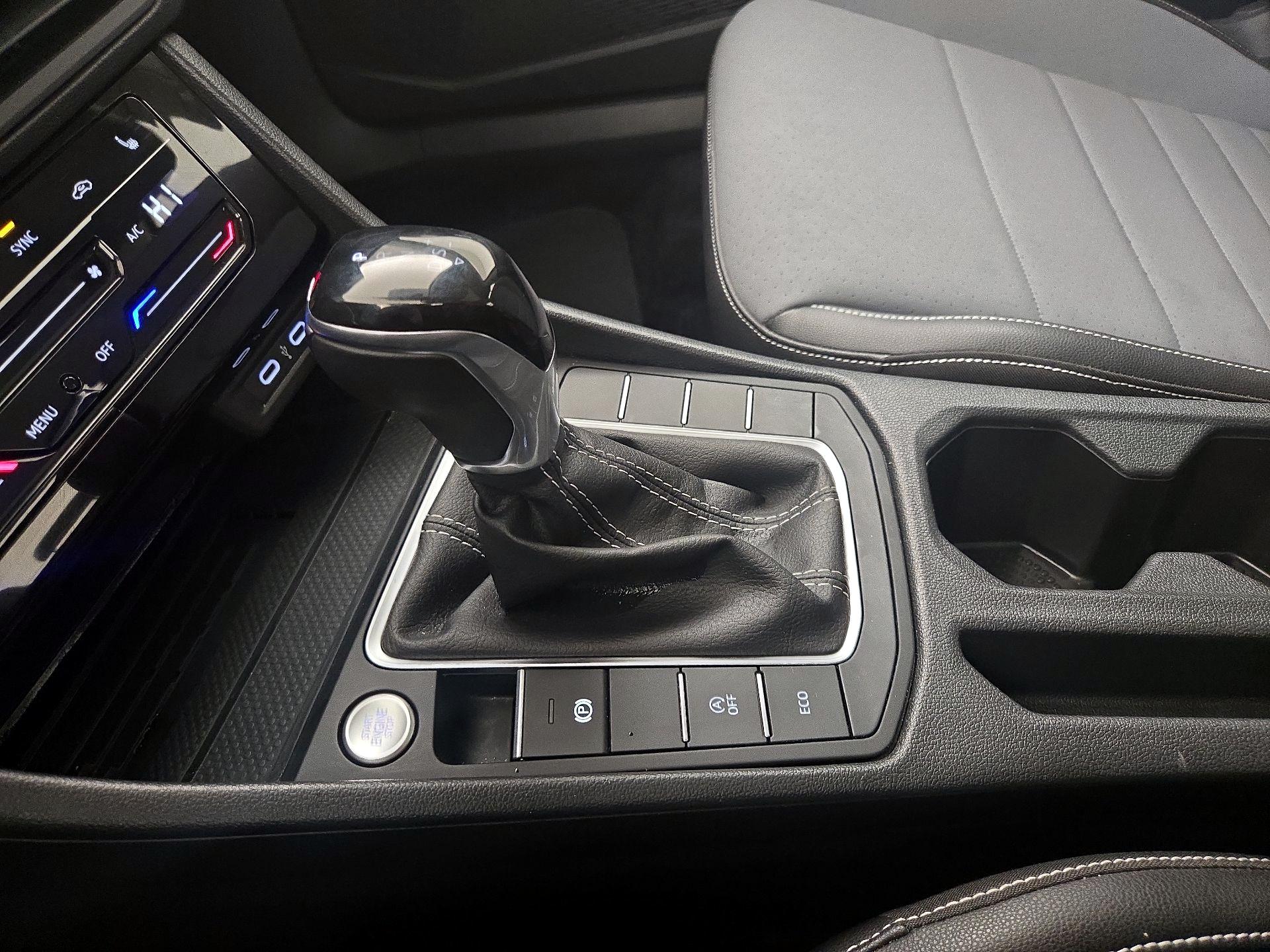 Thumbnail: 2025 Volkswagen Jetta - 18