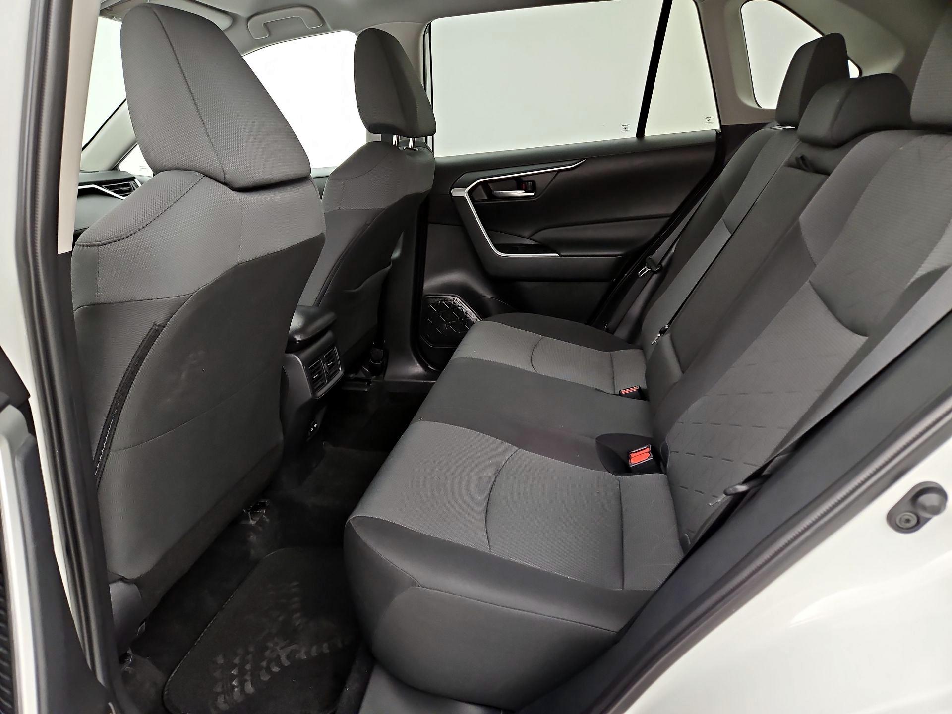 Thumbnail: 2025 Toyota RAV4 - 19