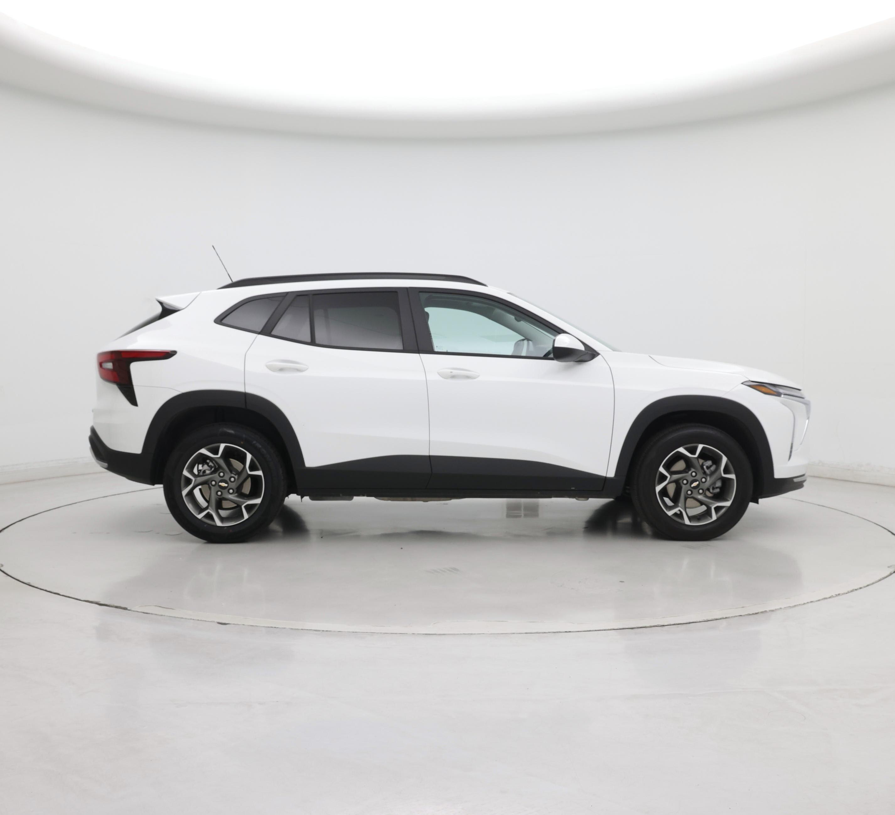 Thumbnail: 2025 Chevrolet Trax - 7