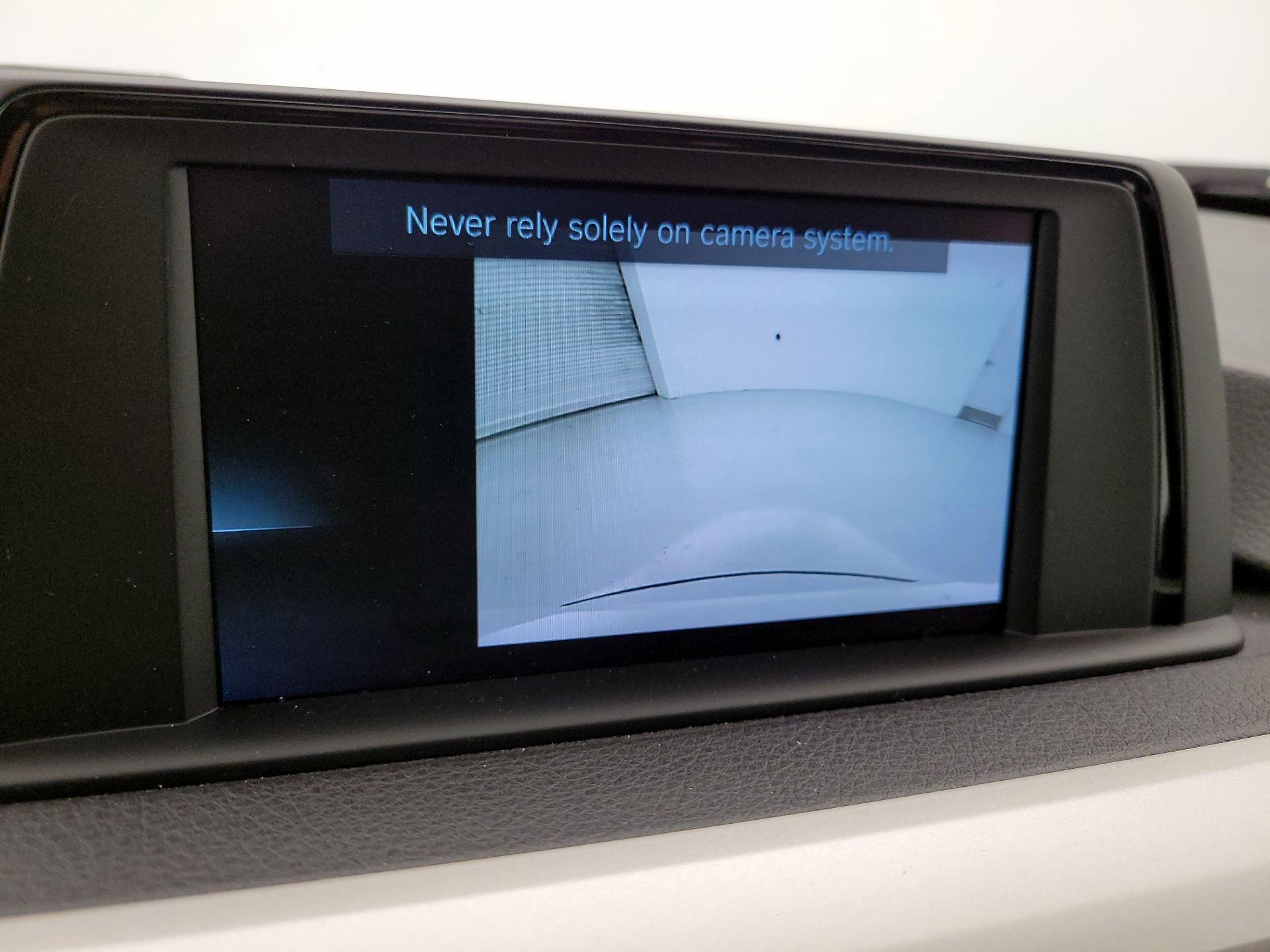 Thumbnail: 2018 BMW 3 Series - 14