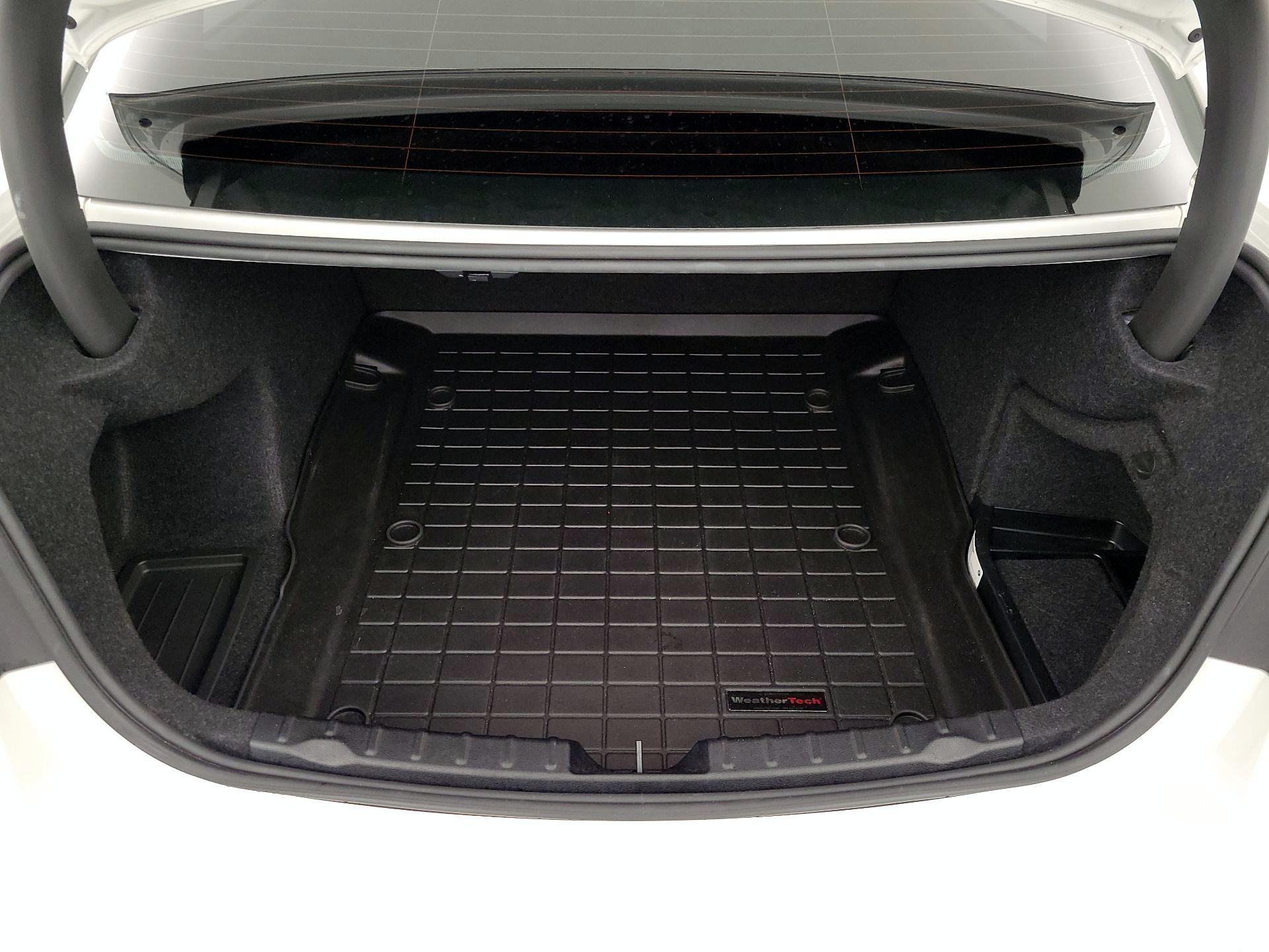 Thumbnail: 2018 BMW 3 Series - 20