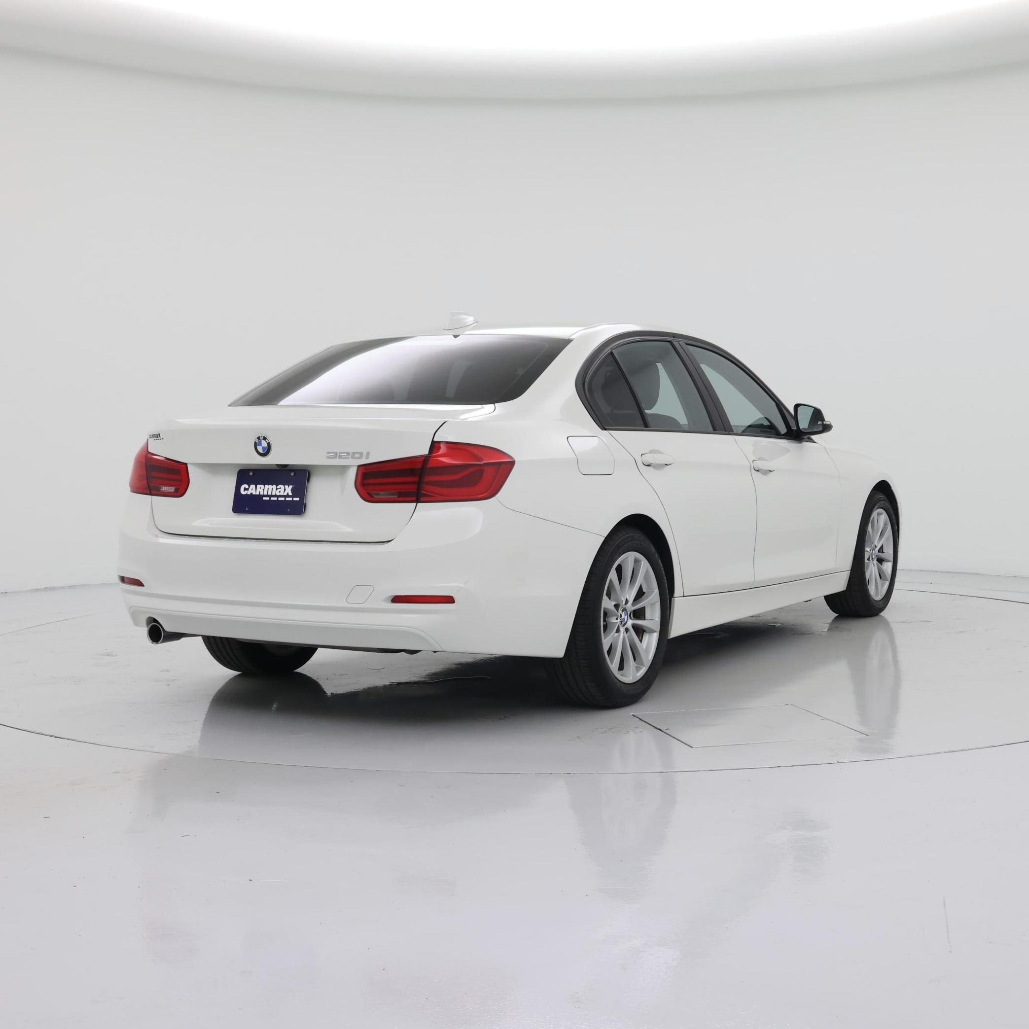 Thumbnail: 2018 BMW 3 Series - 8