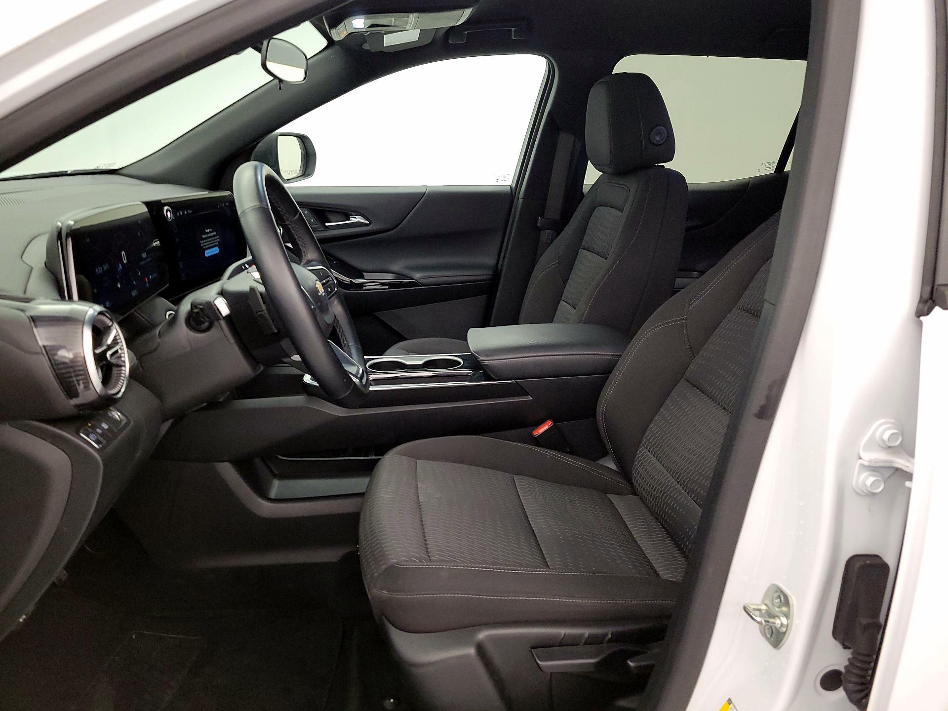 Thumbnail: 2025 Chevrolet Equinox - 11