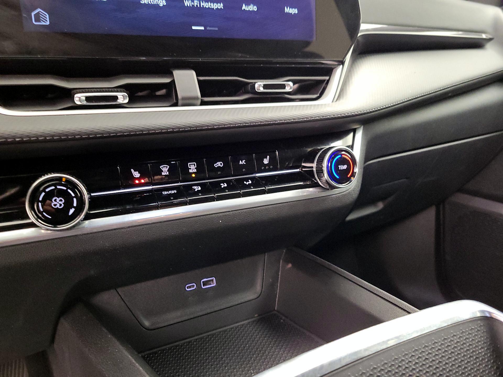 Thumbnail: 2025 Chevrolet Equinox - 17