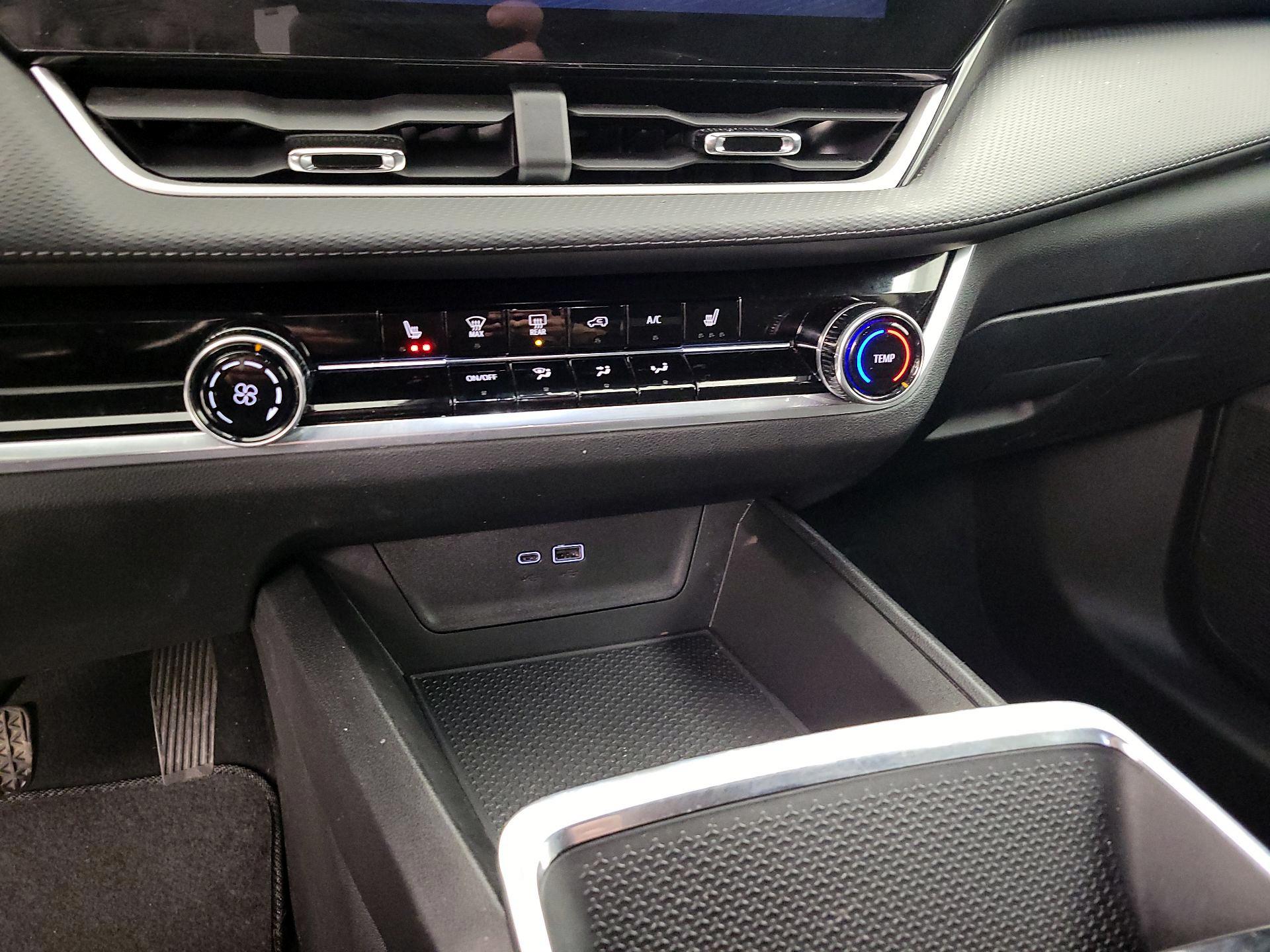 Thumbnail: 2025 Chevrolet Equinox - 19