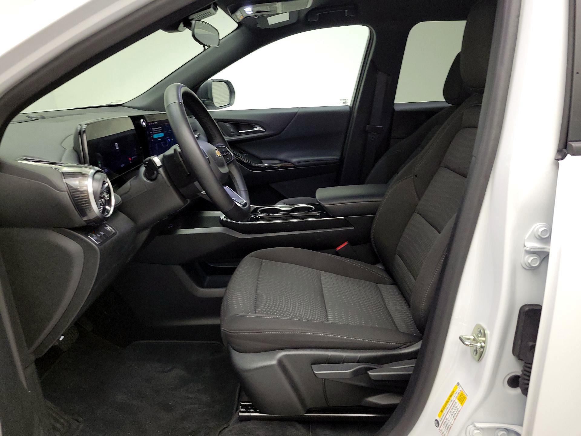 Thumbnail: 2025 Chevrolet Equinox - 9