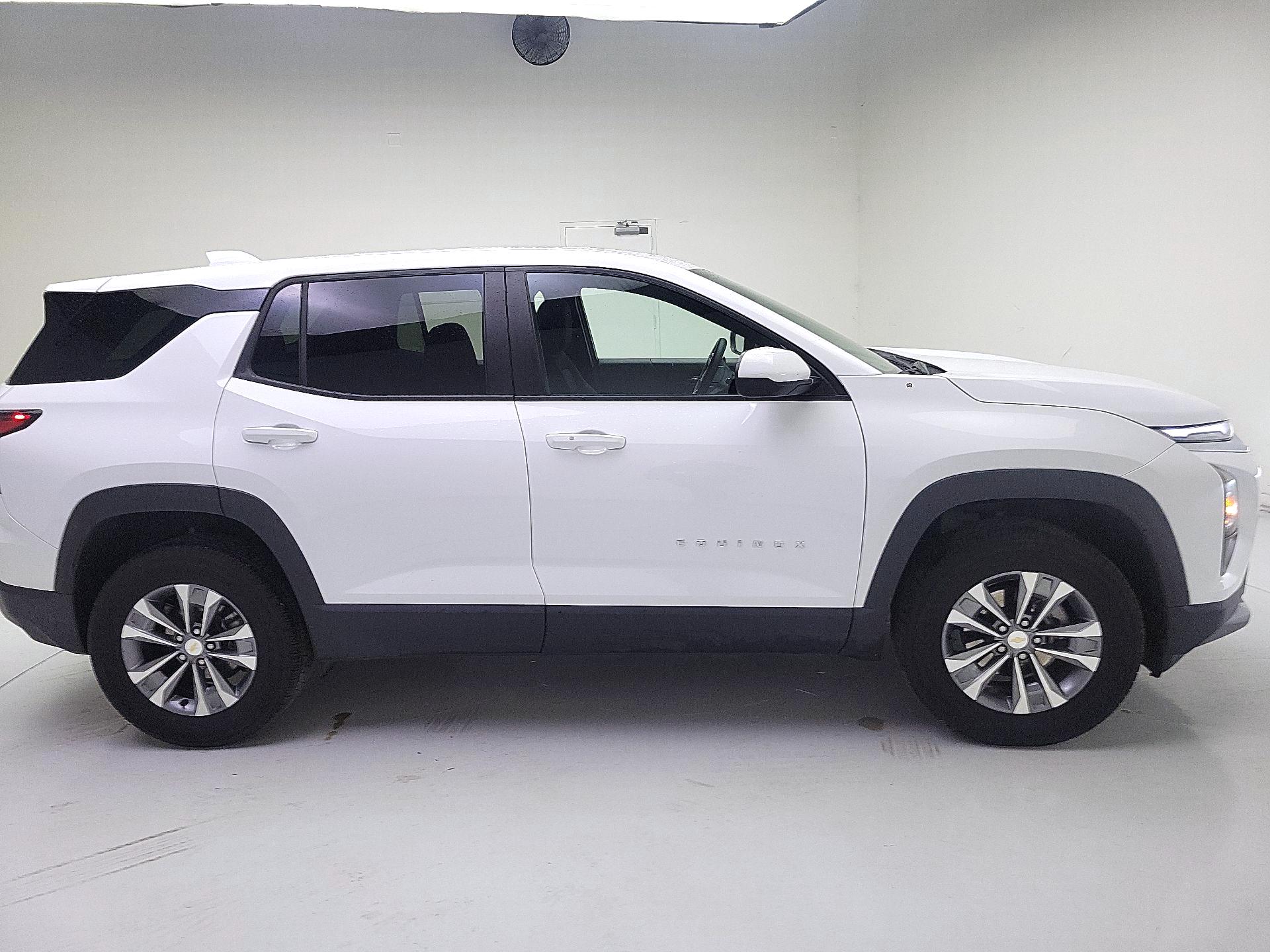 Thumbnail: 2025 Chevrolet Equinox - 4