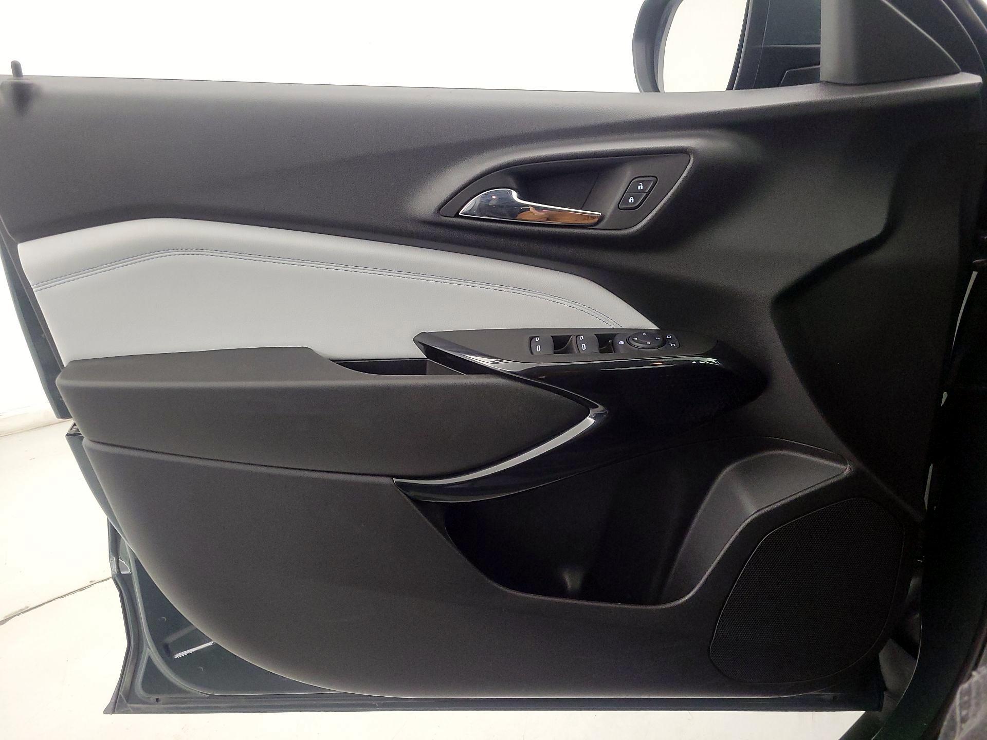 Thumbnail: 2025 Chevrolet Trax - 12