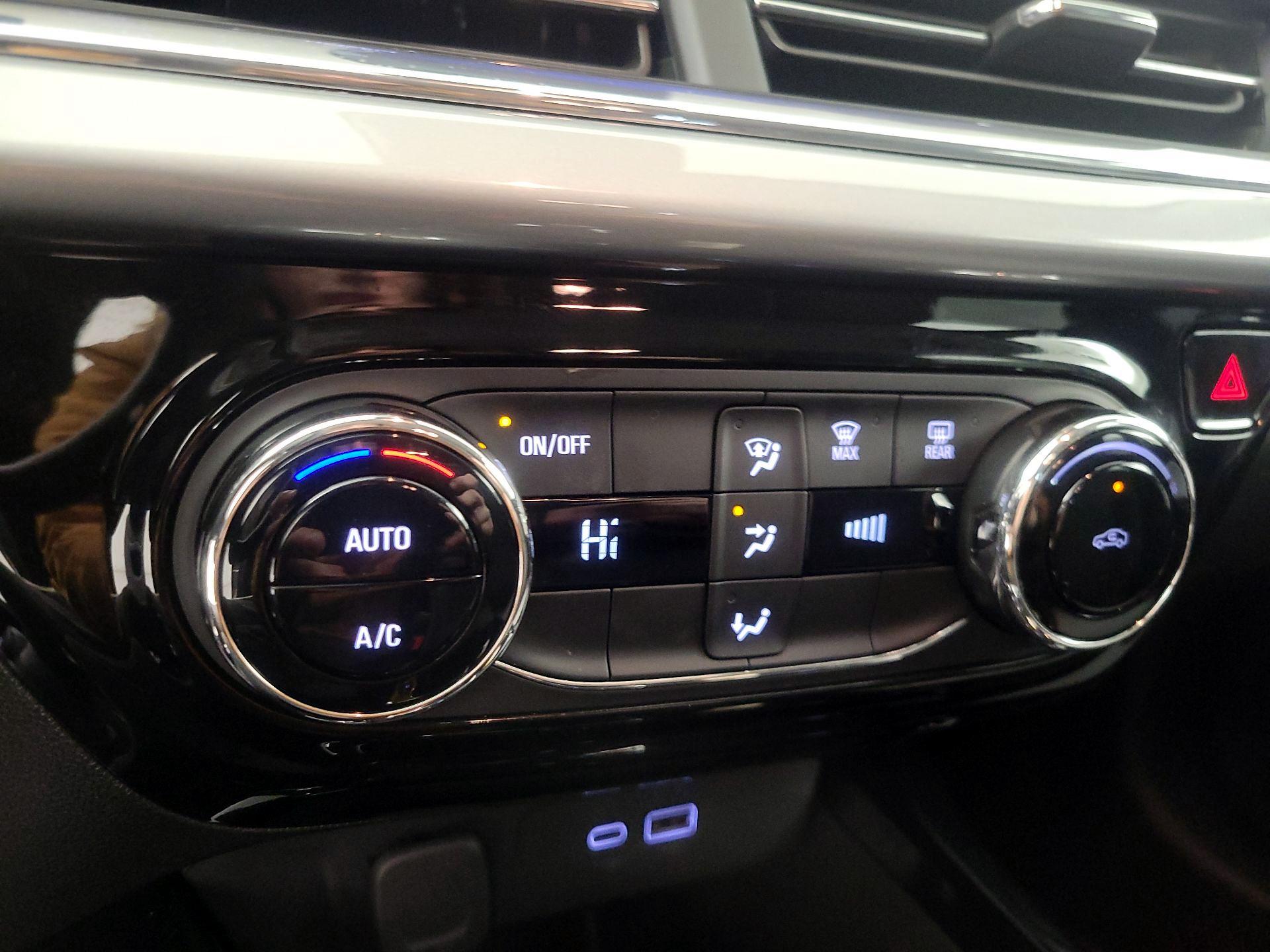 Thumbnail: 2025 Chevrolet Trax - 16