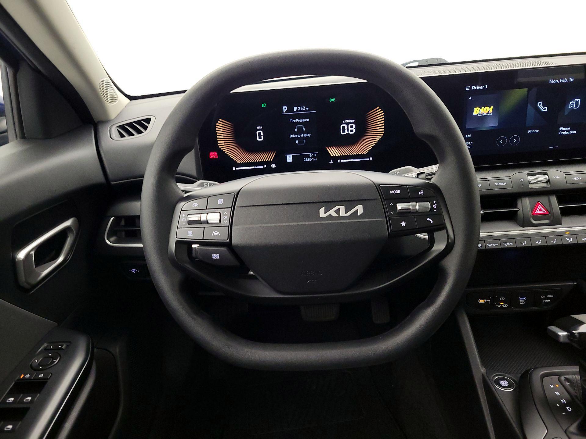 Thumbnail: 2025 Kia K4 - 10