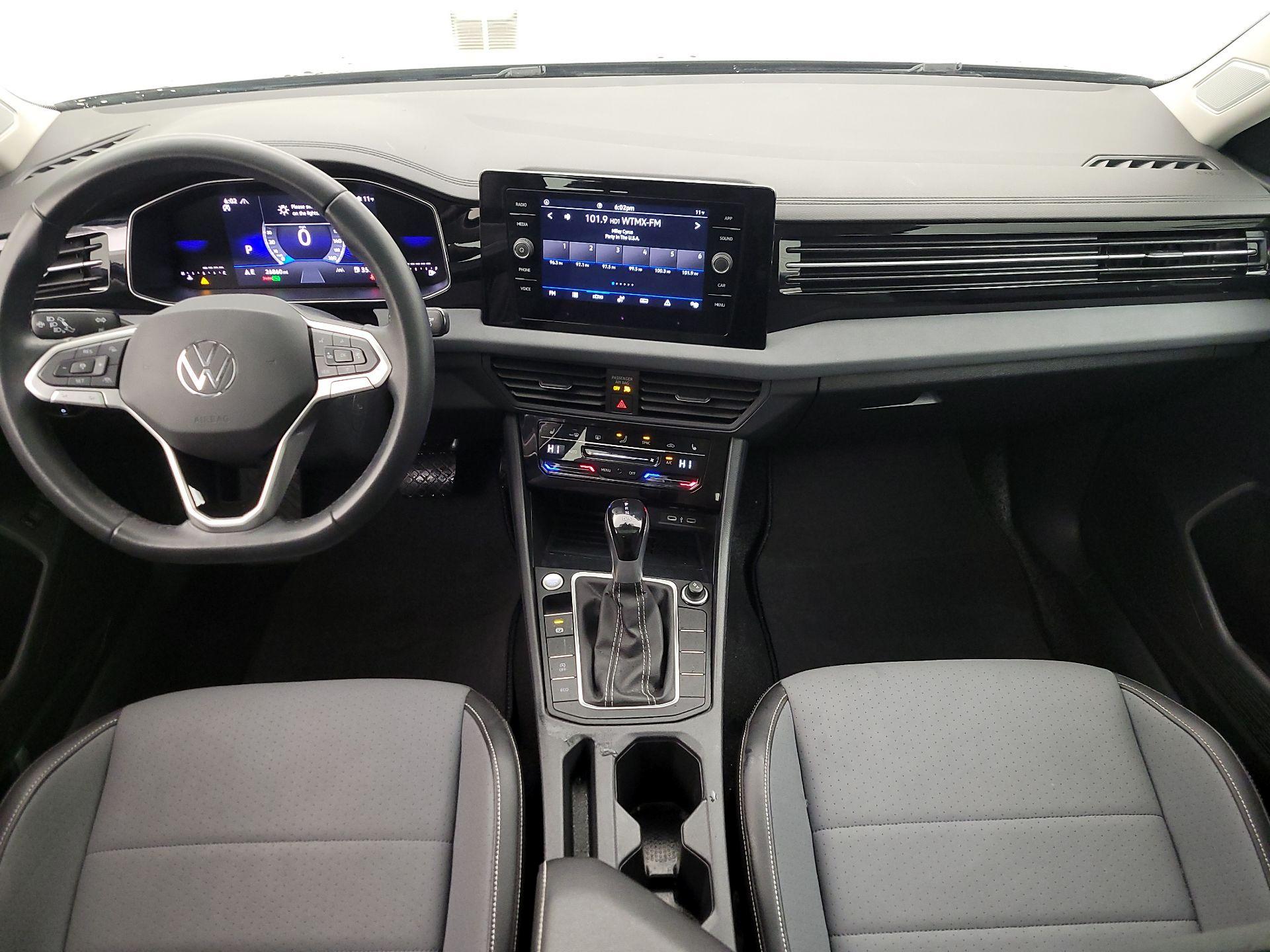 Thumbnail: 2025 Volkswagen Jetta - 9