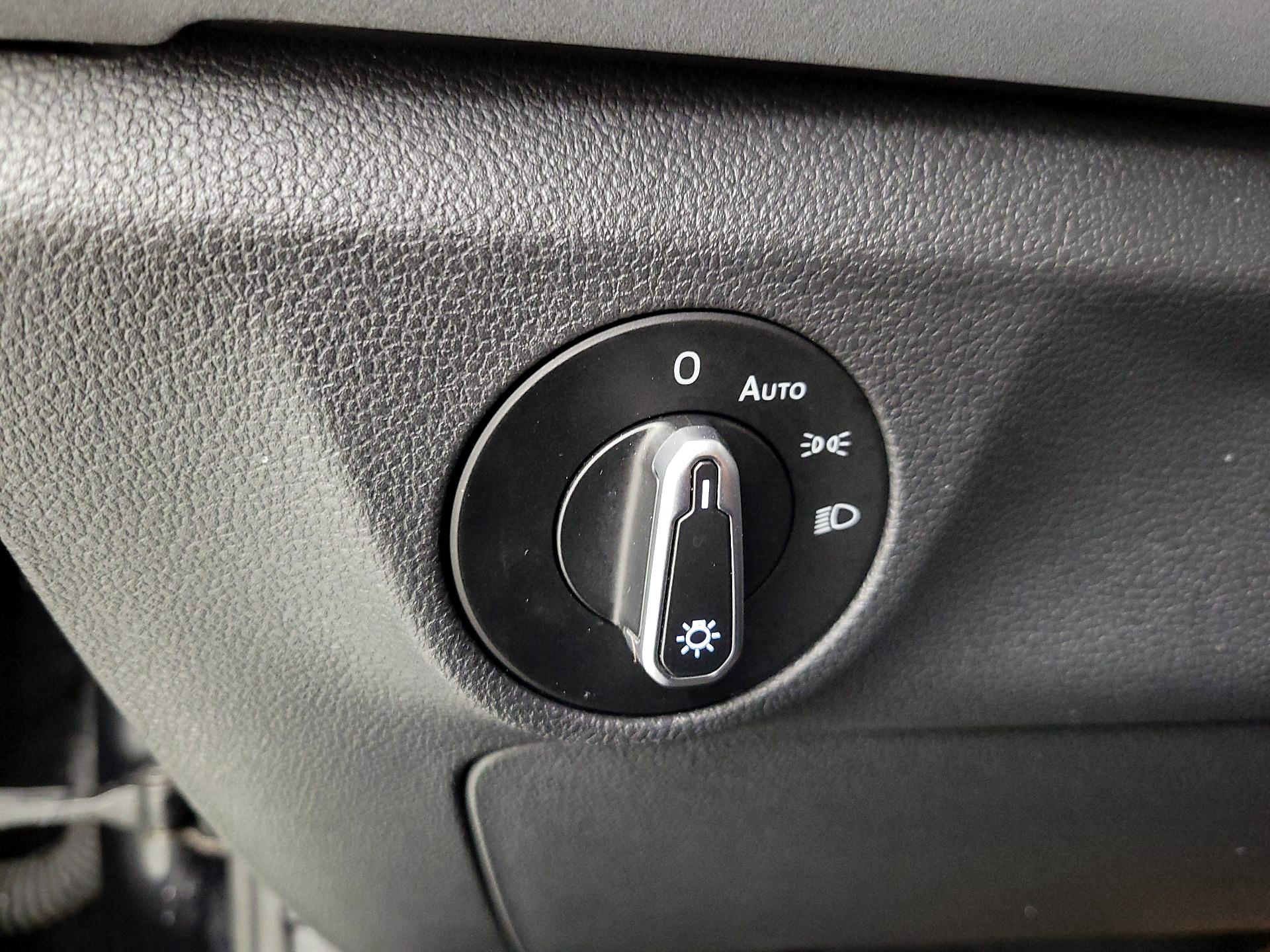 Thumbnail: 2025 Volkswagen Jetta - 13