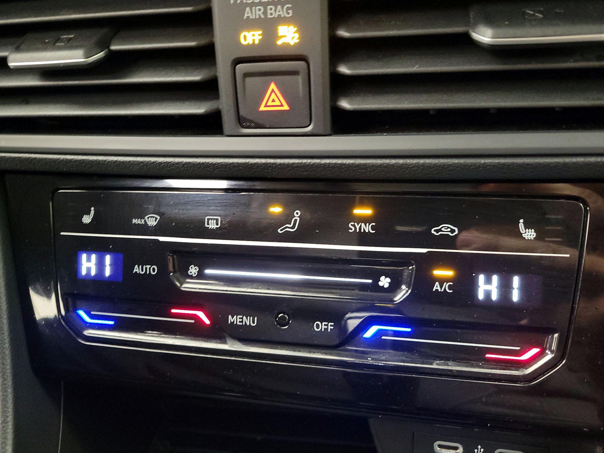 Thumbnail: 2025 Volkswagen Jetta - 16