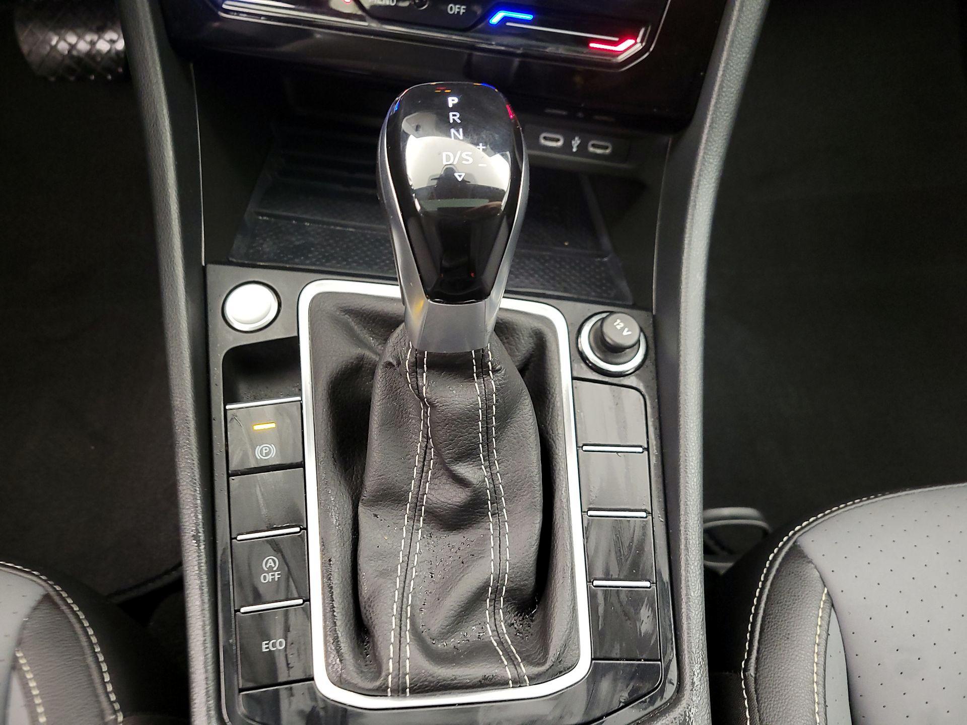 Thumbnail: 2025 Volkswagen Jetta - 17