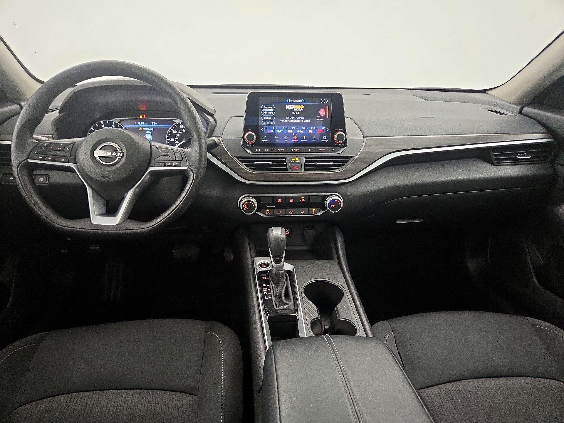 Thumbnail: 2025 Nissan Altima - 9