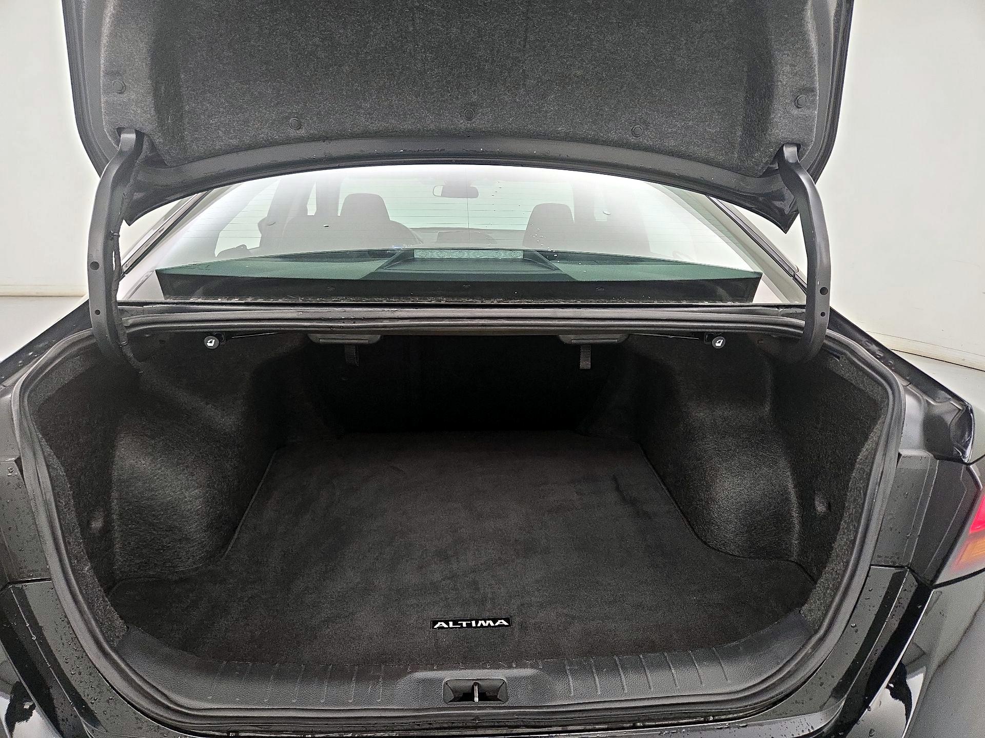 Thumbnail: 2025 Nissan Altima - 20