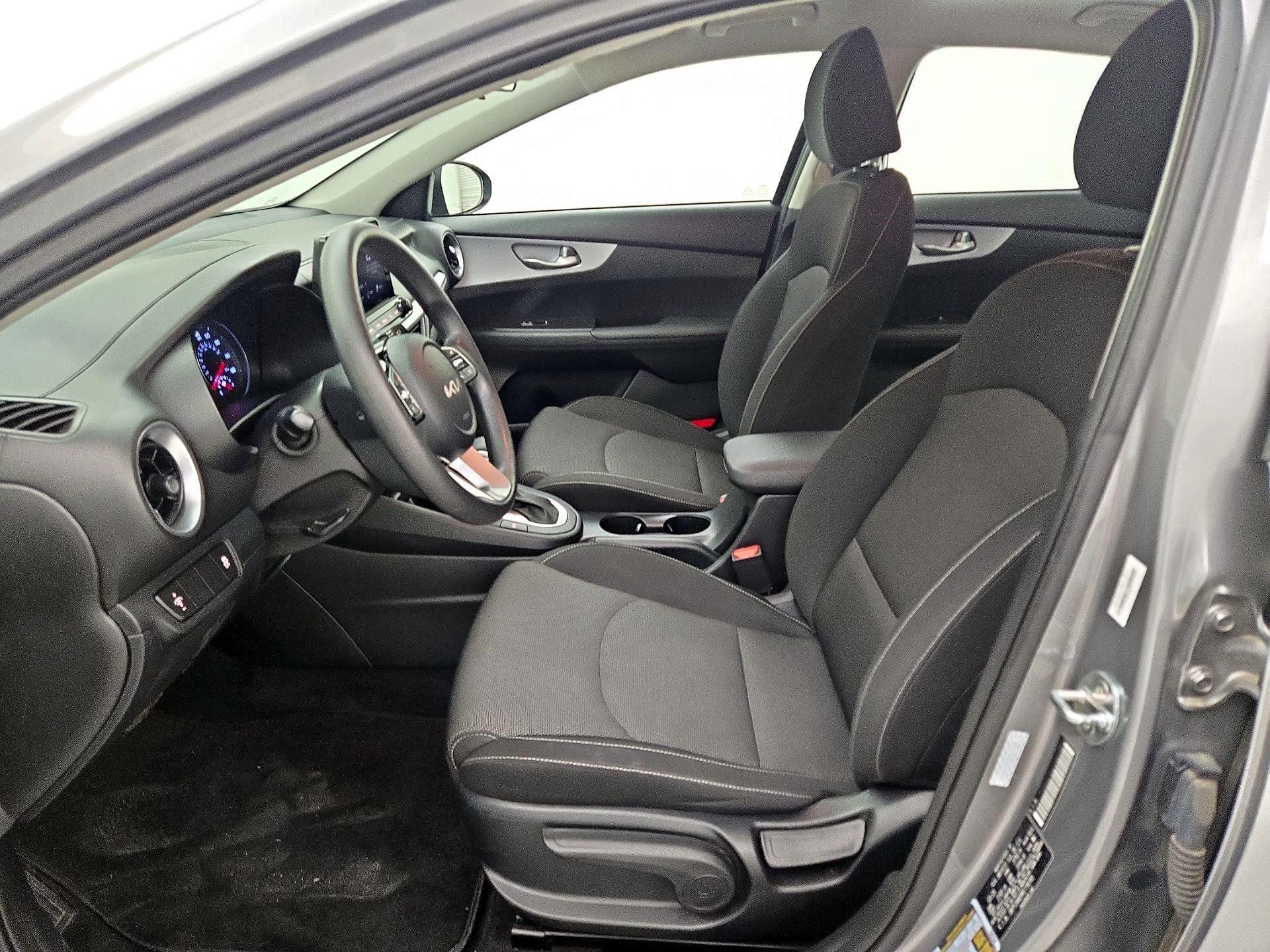 Thumbnail: 2024 Kia Forte - 11