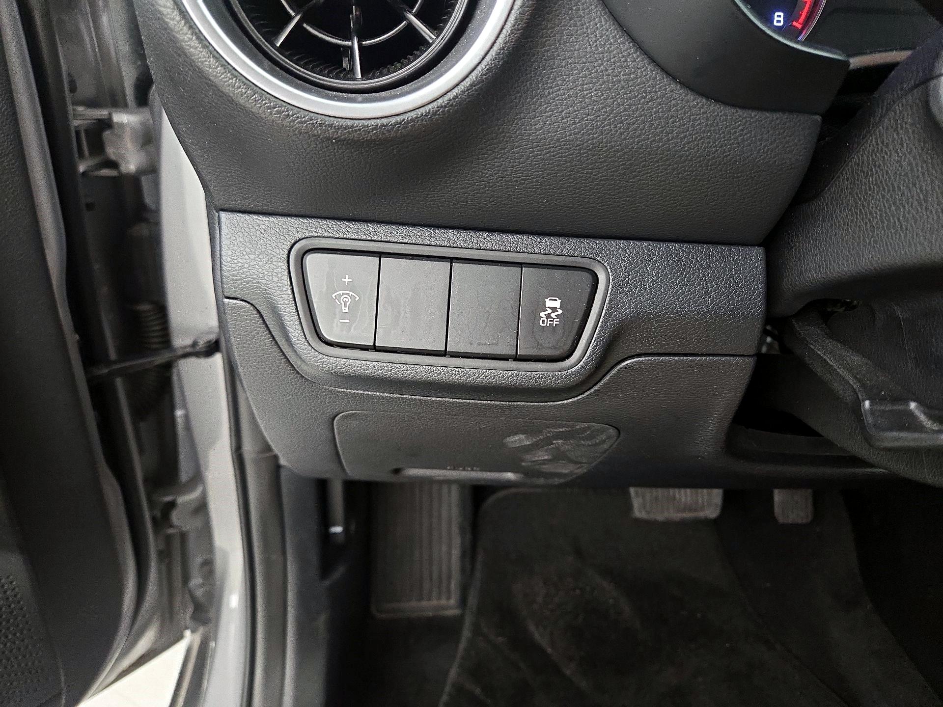 Thumbnail: 2024 Kia Forte - 13