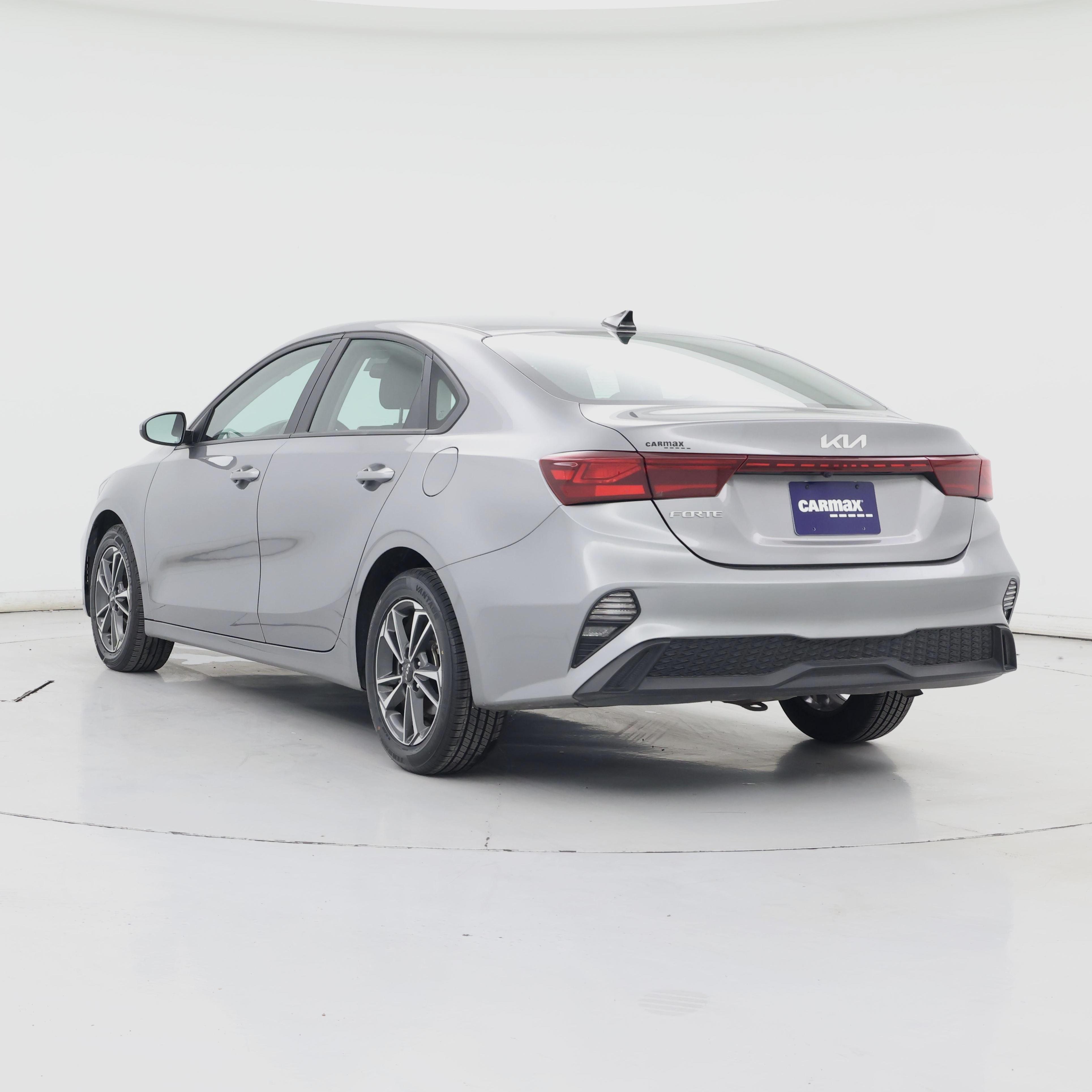 Thumbnail: 2024 Kia Forte - 2